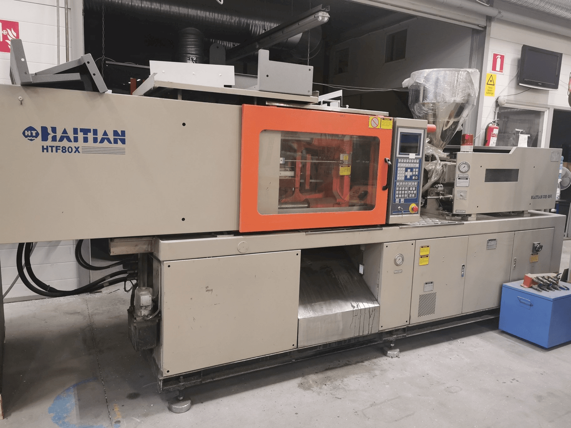 Vista Frontal da HAITIAN HTF80XA máquina