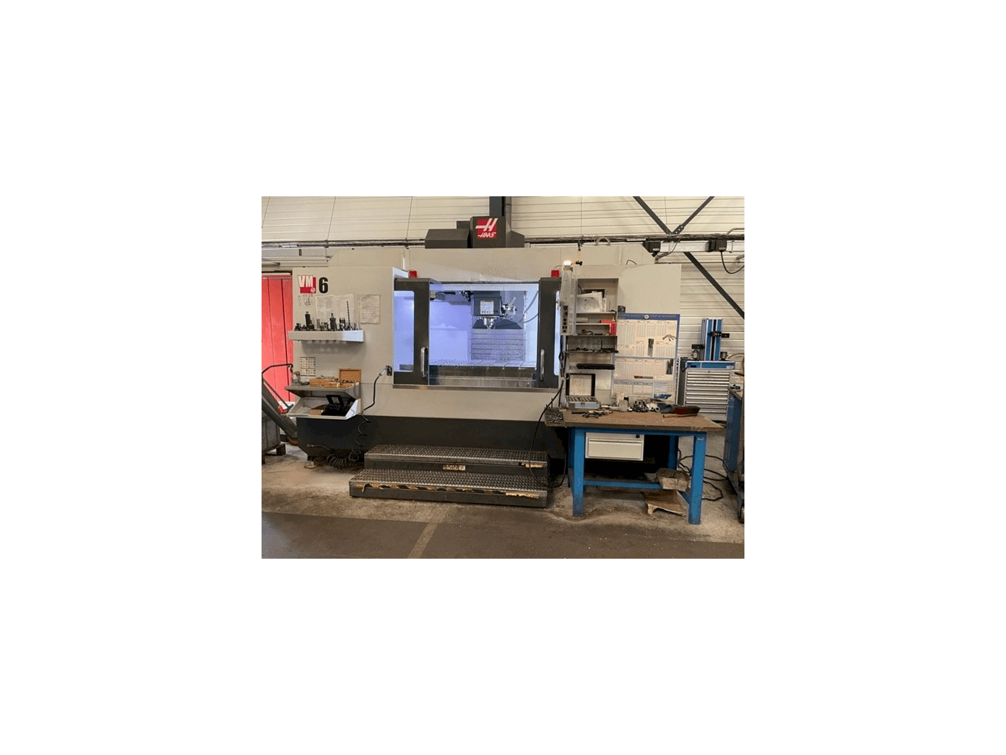 Vista Frontal da HAAS VM-6 máquina