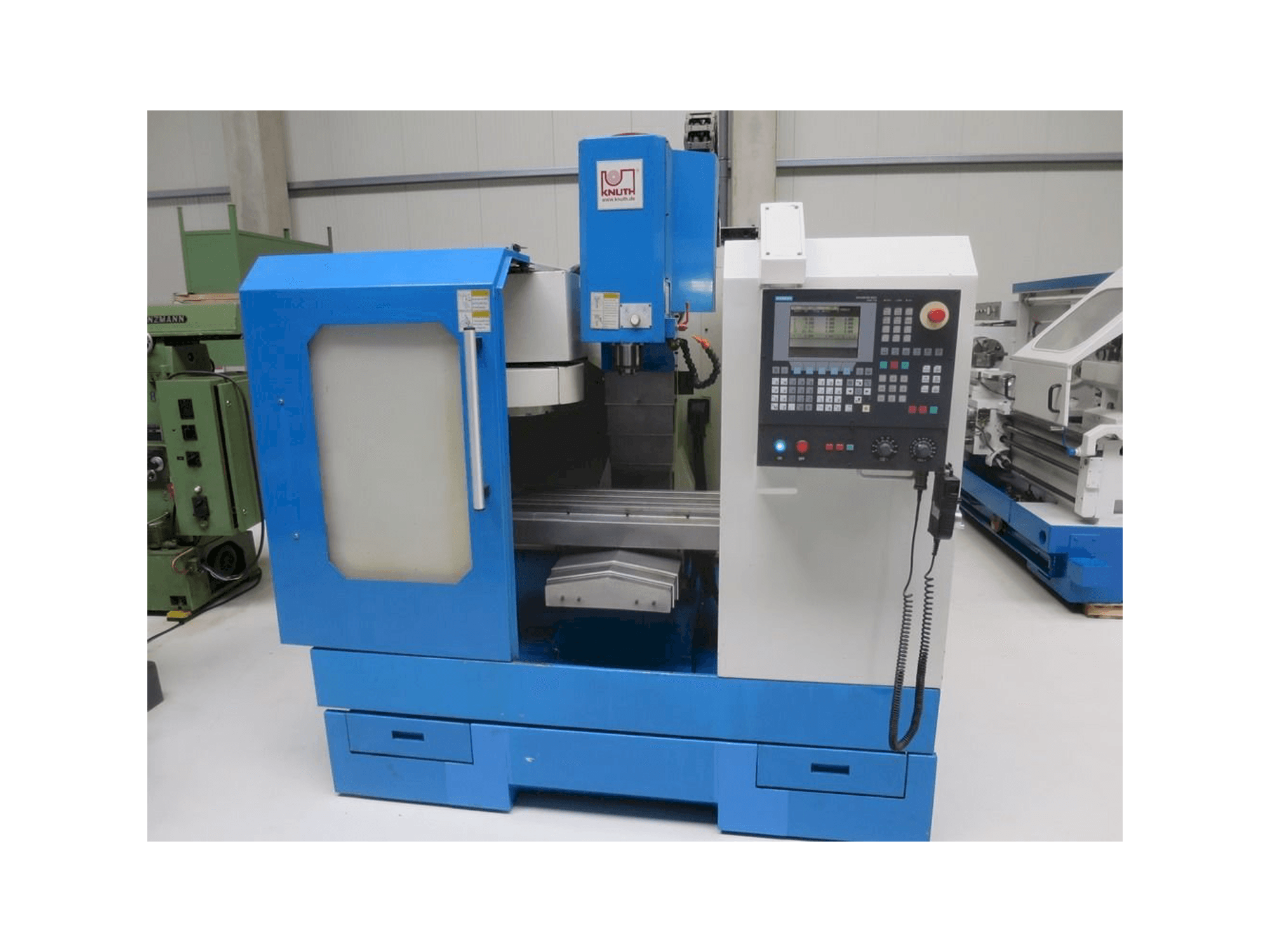 Vista Frontal da KNUTH EcoMill 350 máquina