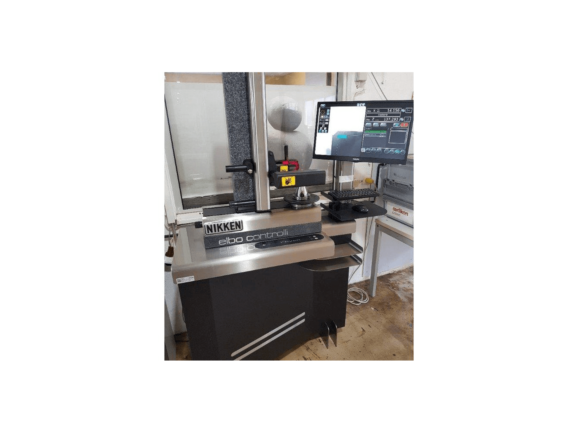 Vista Frontal da NIKKEN elbo controlli kyan-TW máquina