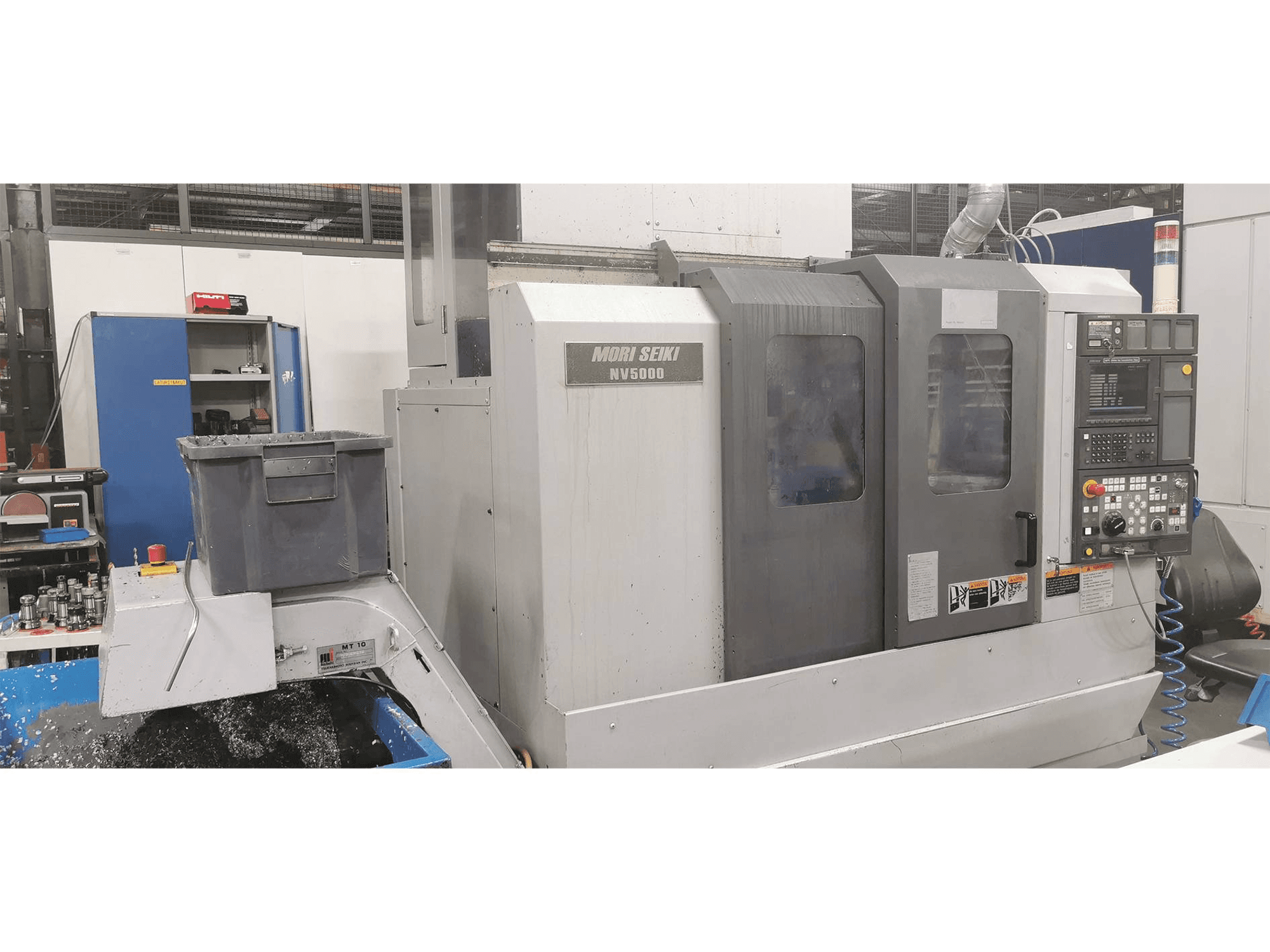 Vista Frontal da MORI SEIKI NV 5000 máquina