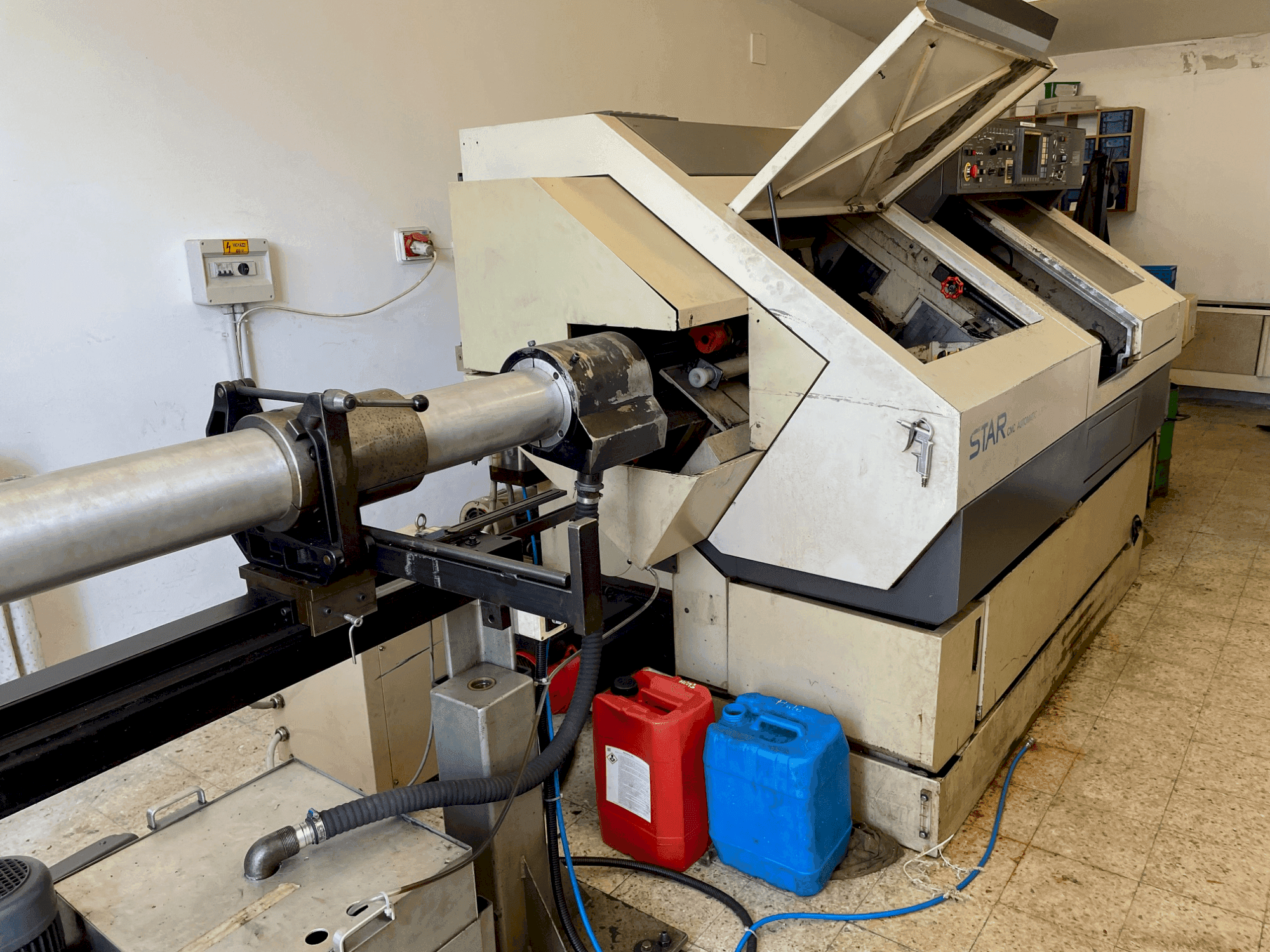 Vista Frontal da Star KNC 25 7 máquina