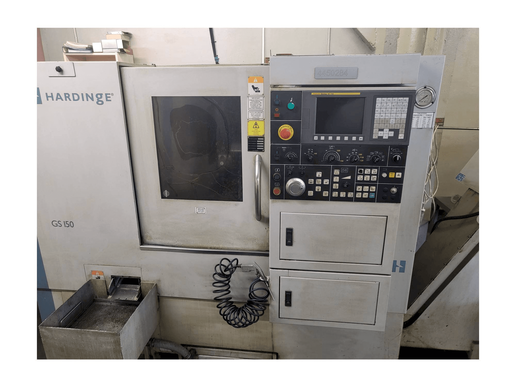 Vista Frontal da HARDINGE GS-150 máquina