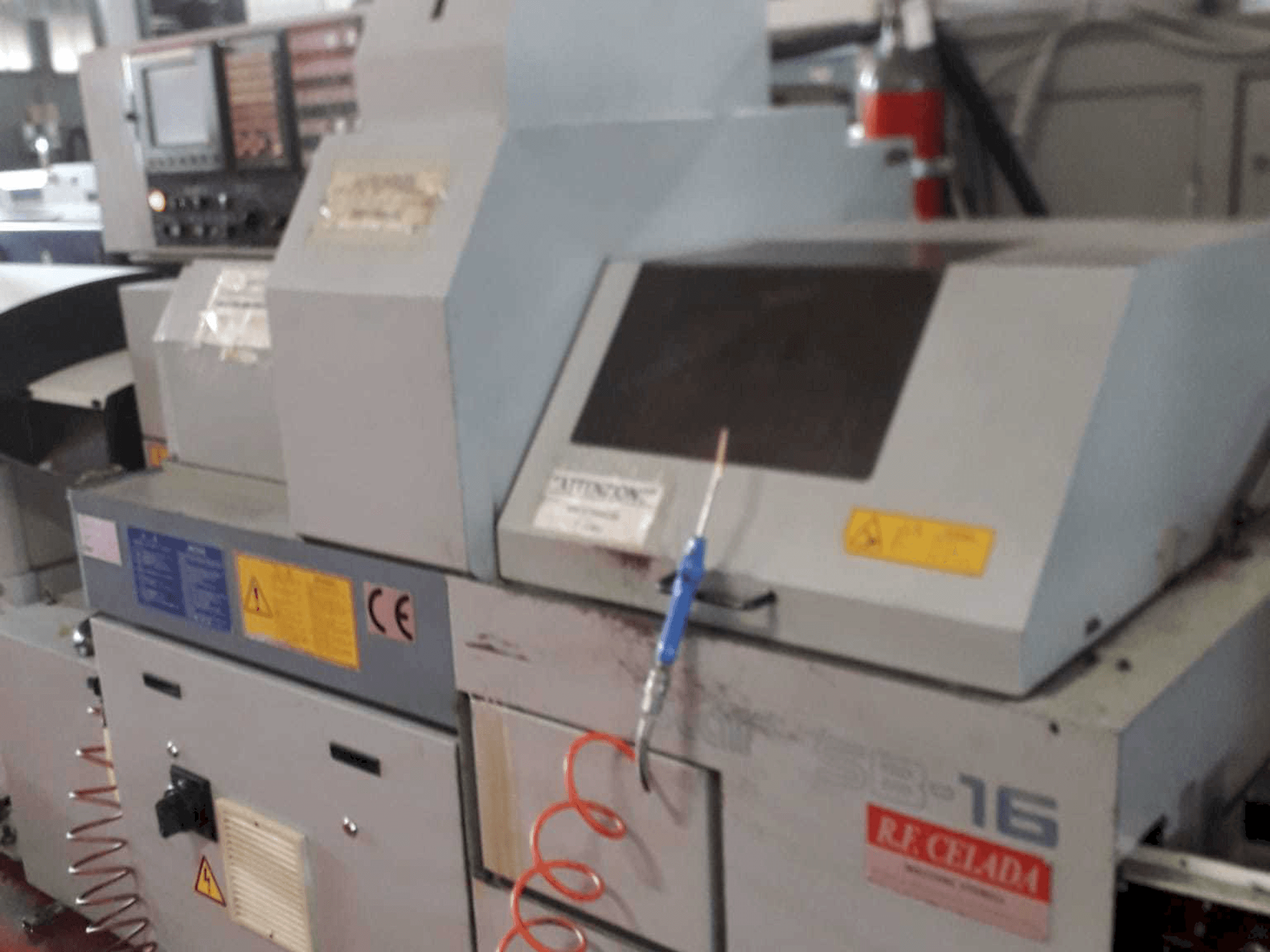 Vista Frontal da Star SB -16 máquina