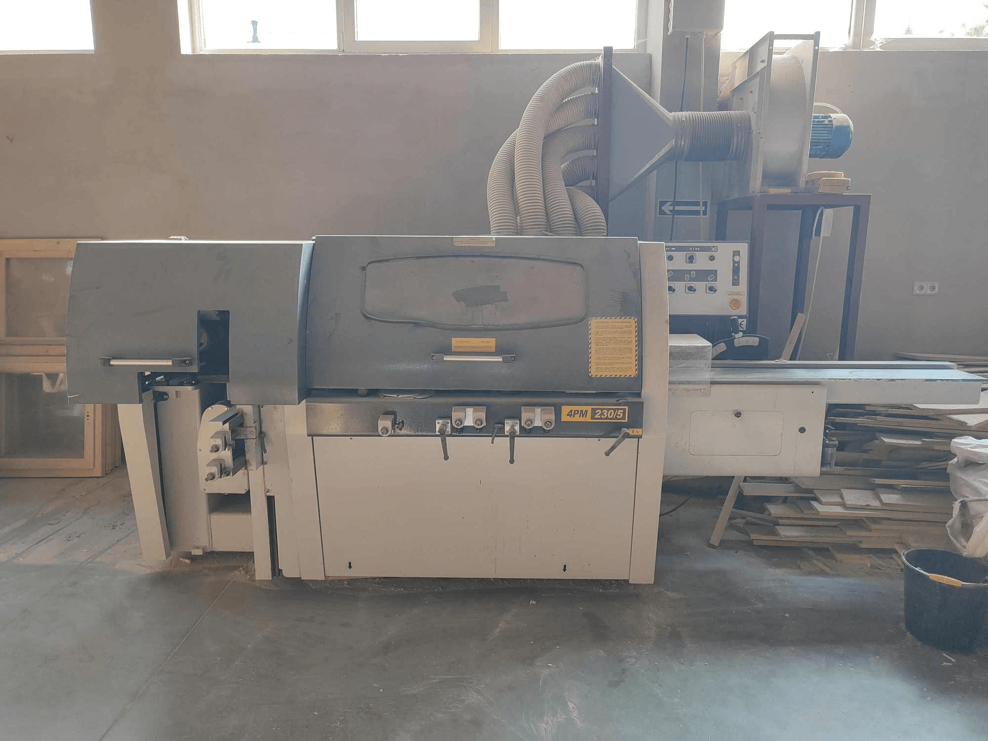 Vista Frontal da HASKOVO 4PM-230/5 máquina