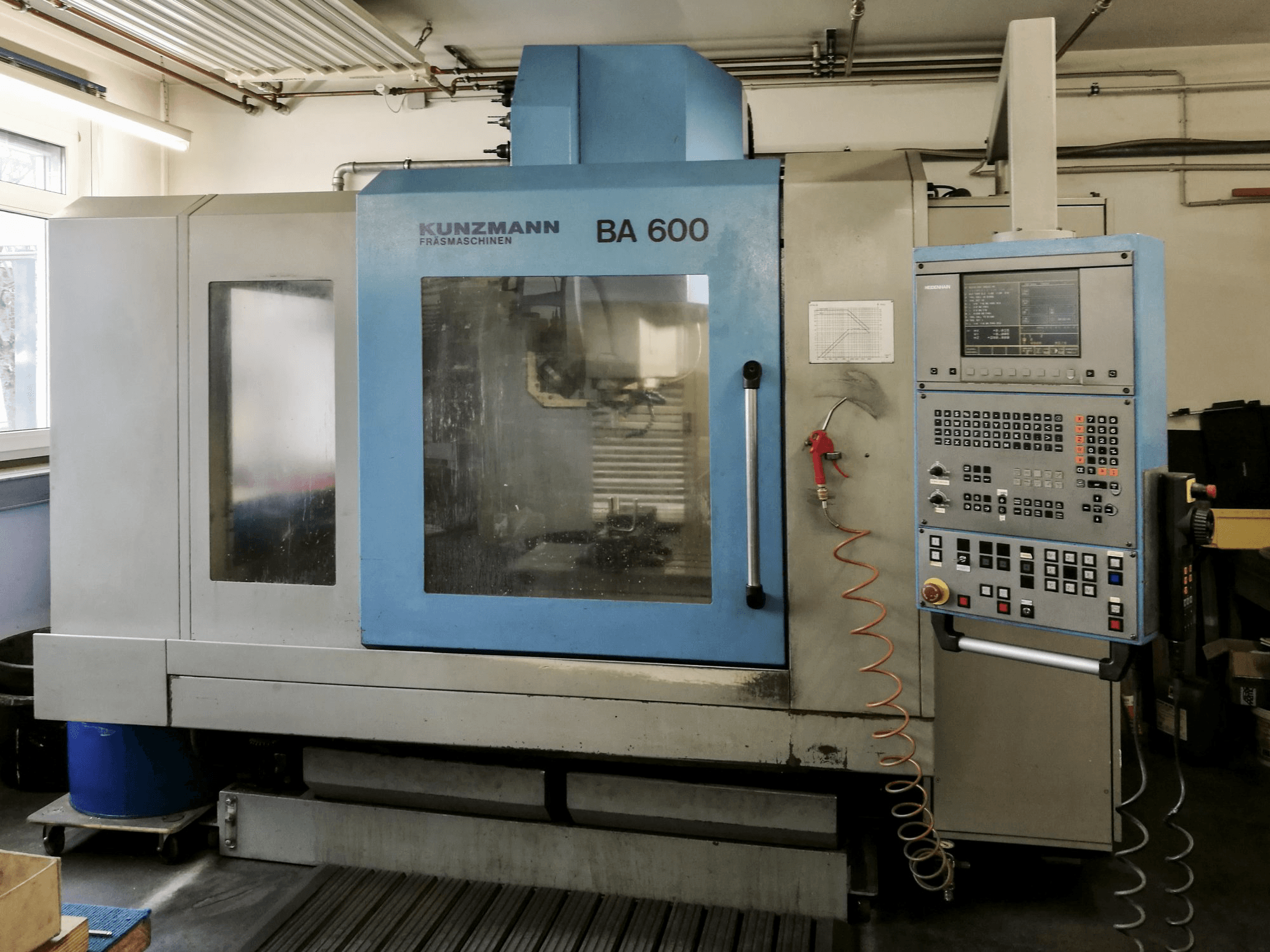 Vista Frontal da KUNZMANN BA600 máquina