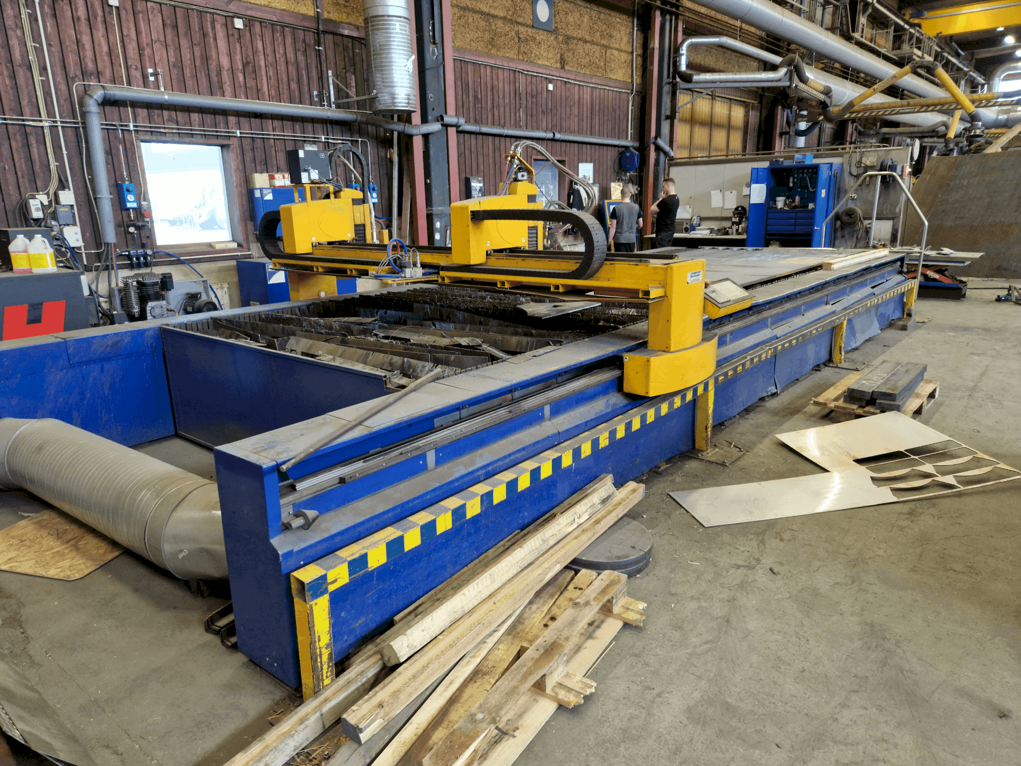 Vista Frontal da MicroStep PLS 7501.25PG máquina