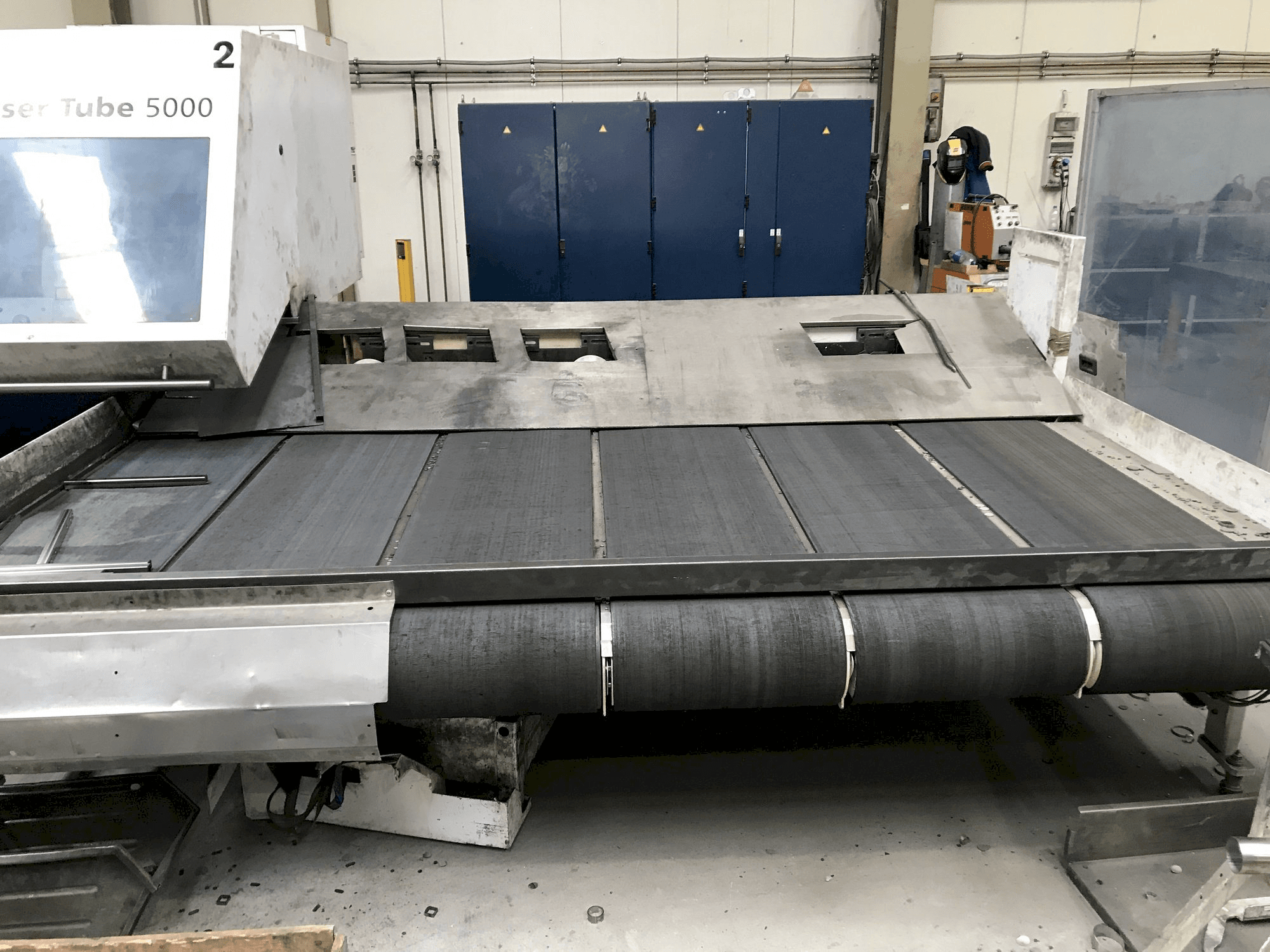 Vista Frontal da Trumpf TruLaser Tube 5000 máquina