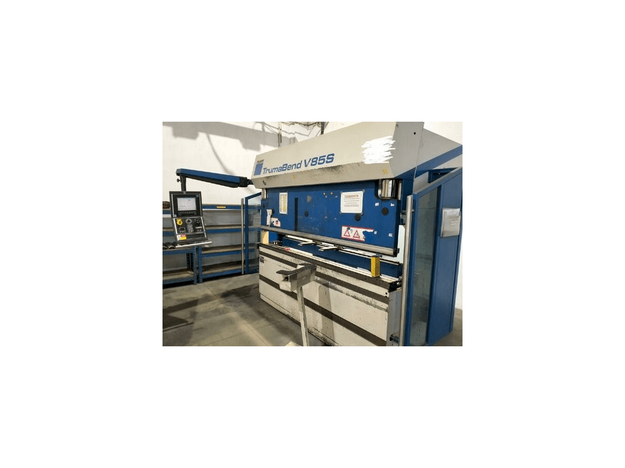 Vista Frontal da Trumpf TrumaBend V85S máquina