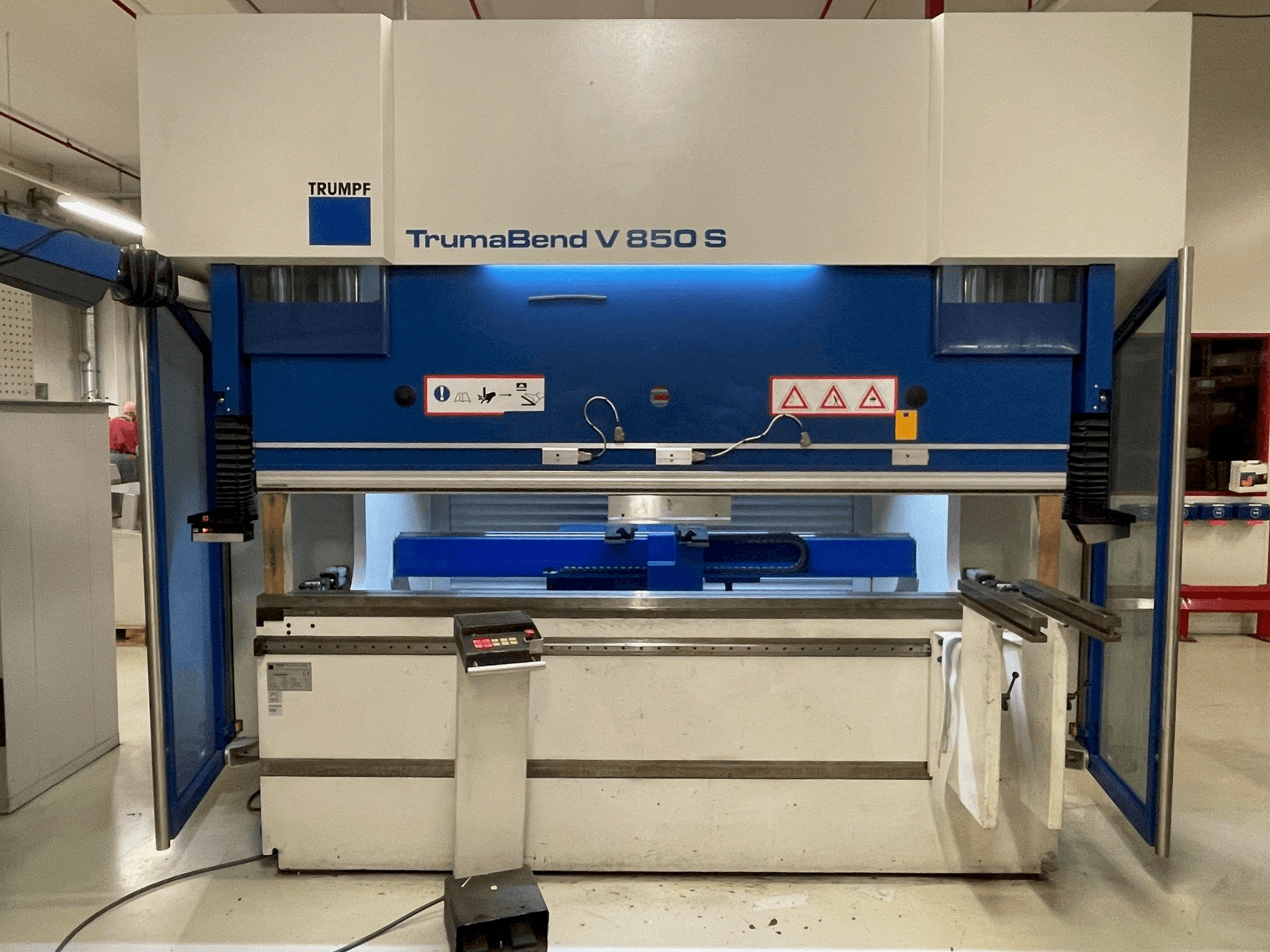 Vista Frontal da TRUMPF TrumaBend V 850SX máquina