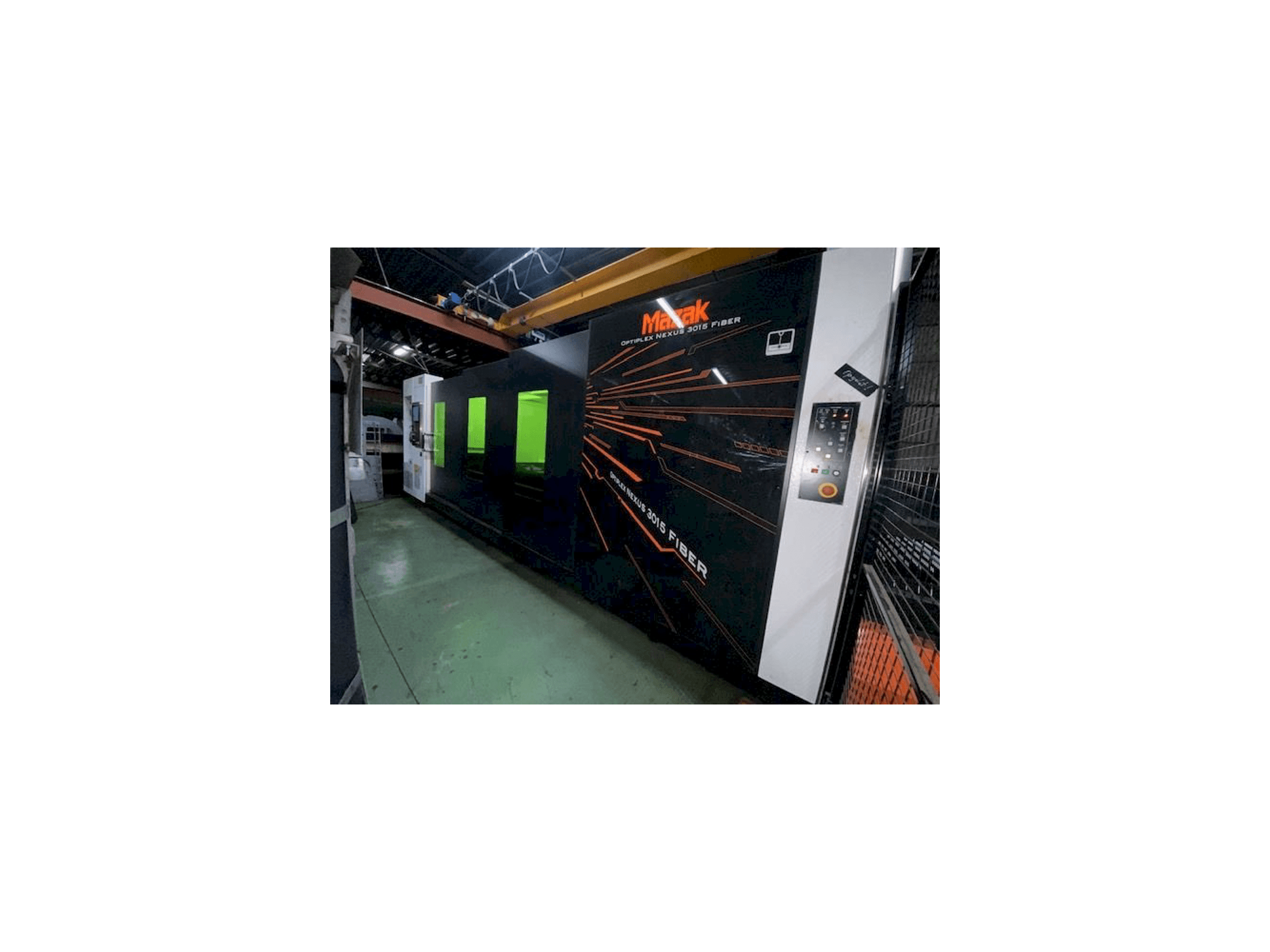 Vista Frontal da Mazak Optiplex Nexus 3015 máquina