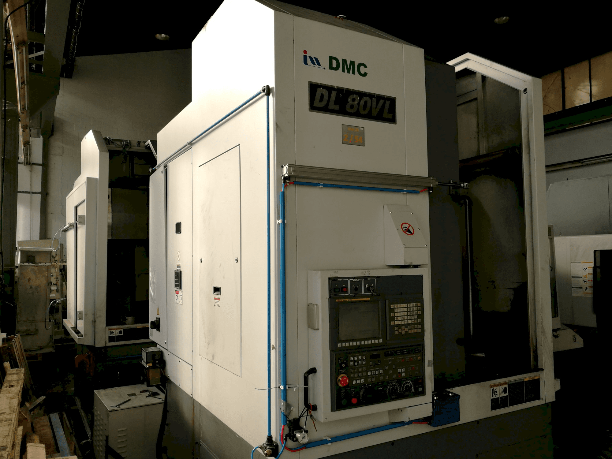 Vista Esquerda da DMC DL 80VL máquina