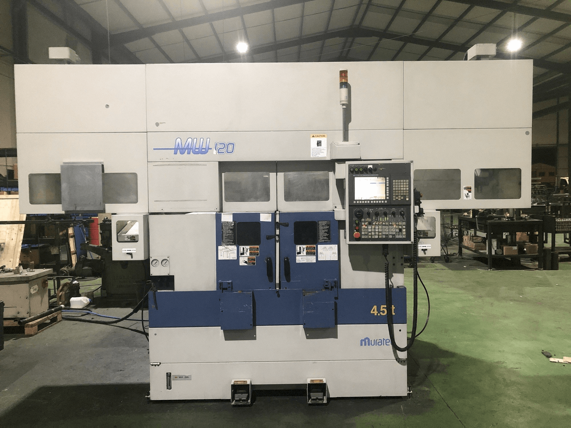 Vista Frontal da Muratec MW 120 GT máquina