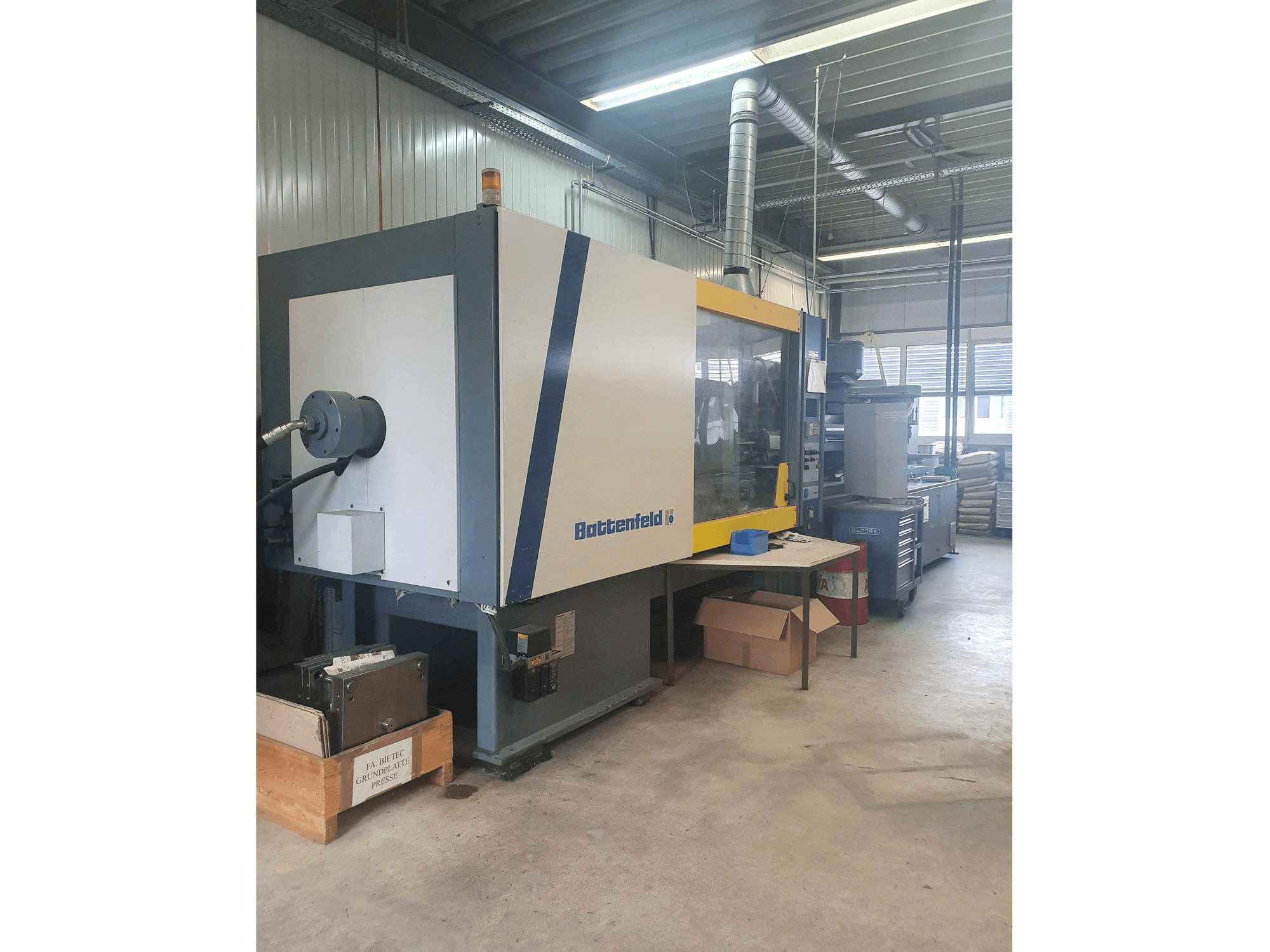 Vista Frontal da Battenfeld BK 3500/2800 máquina