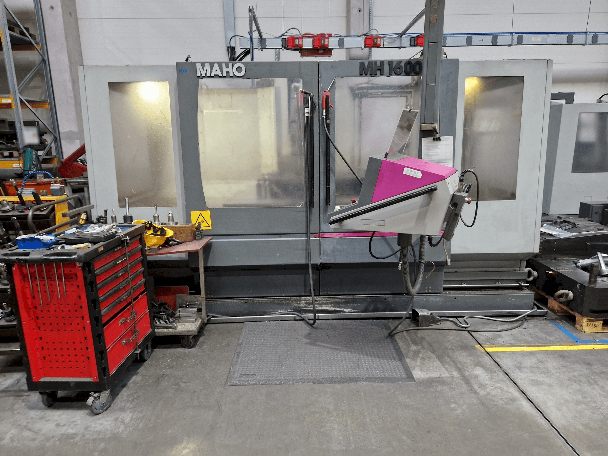 Vista Frontal da Maho MH 1600 W máquina