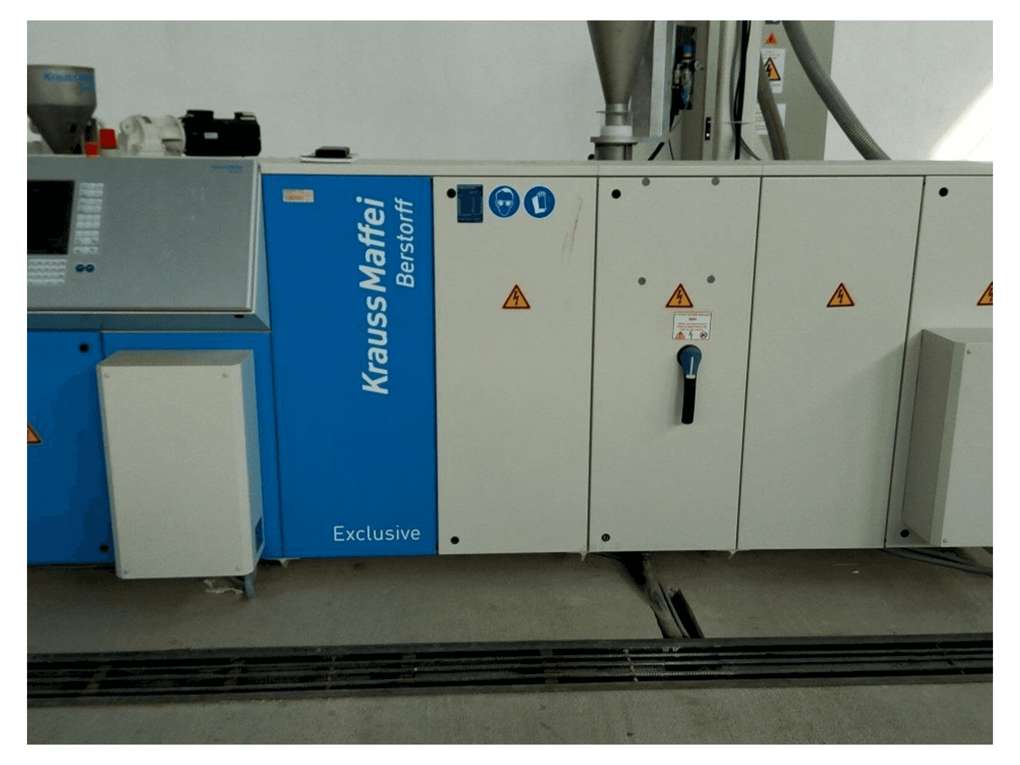 Vista Frontal da Krauss Maffei KME 60-36 B/R máquina