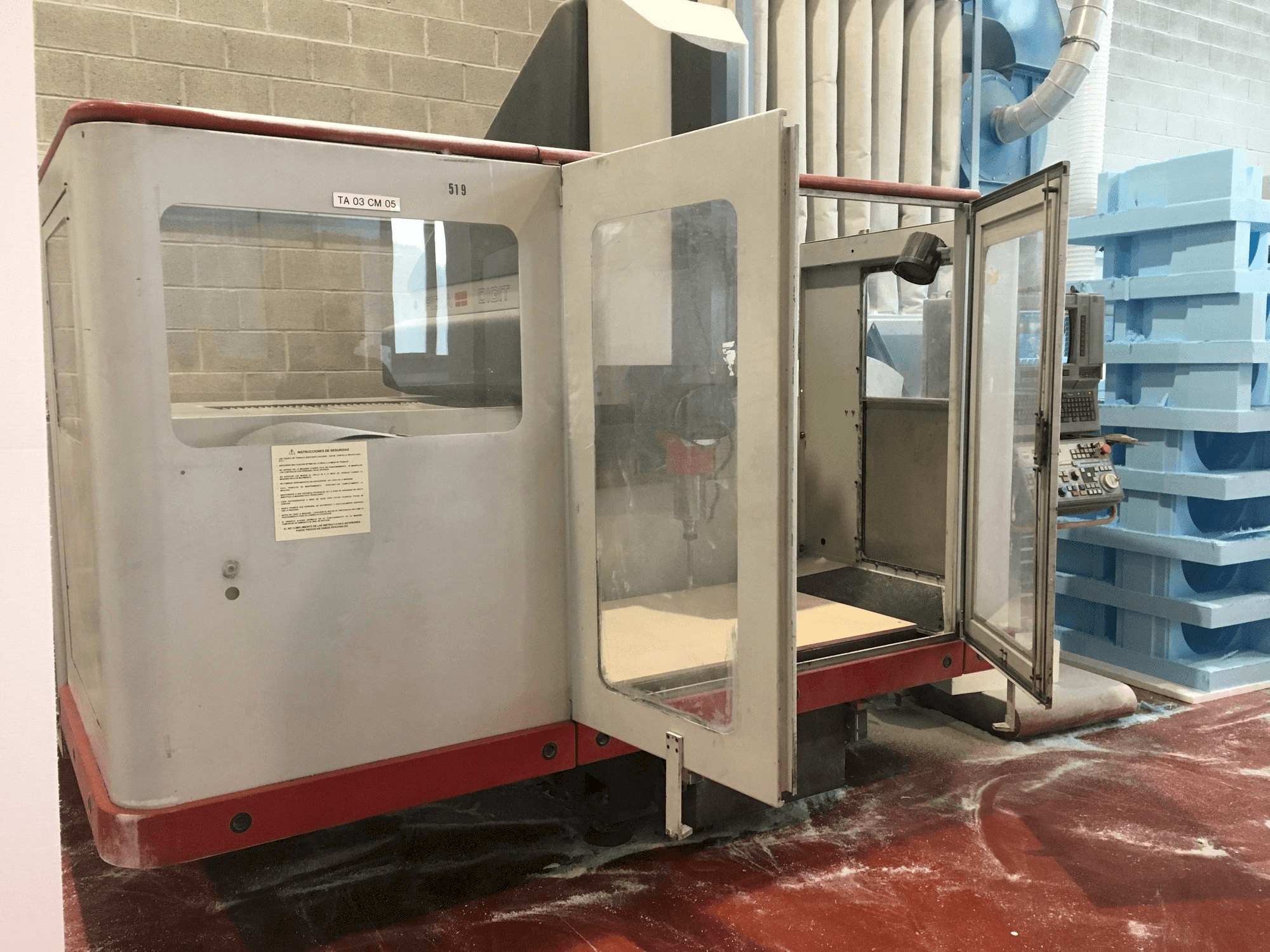 Vista Frontal da Fidia Digit 165 máquina