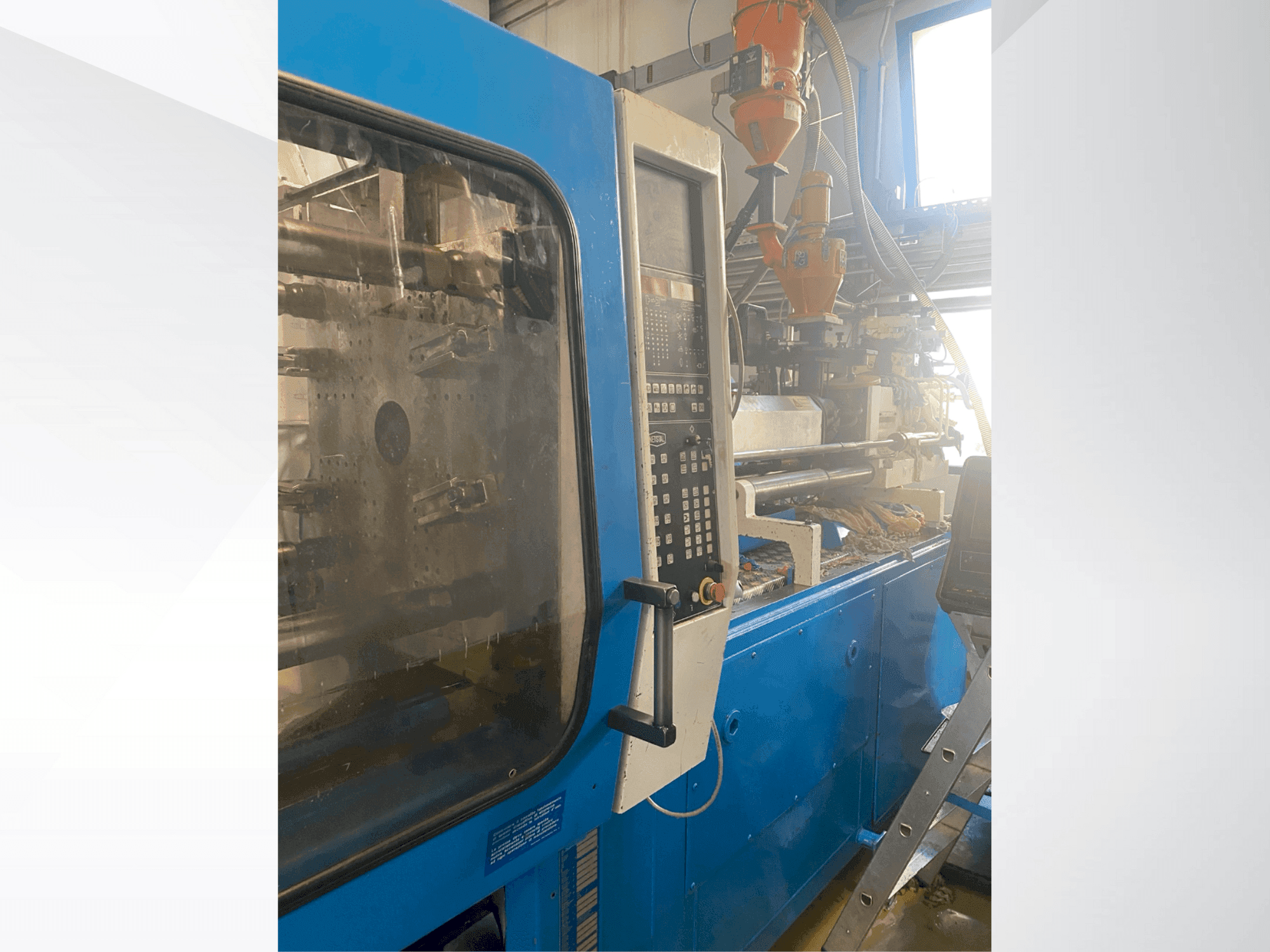 Vista Frontal da Netstal S-1000-460 máquina