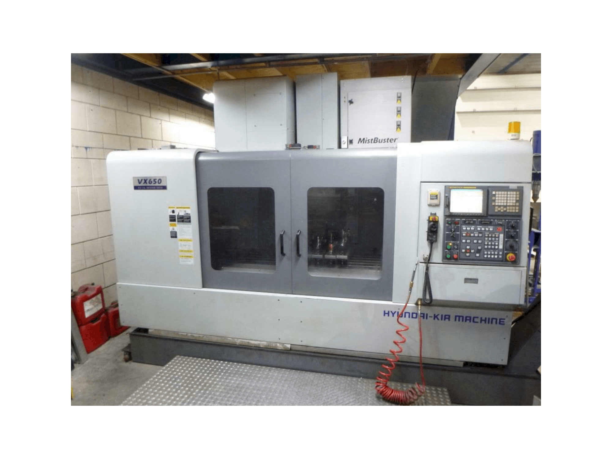 Vista Frontal da Hyundai Kia VX-650 máquina