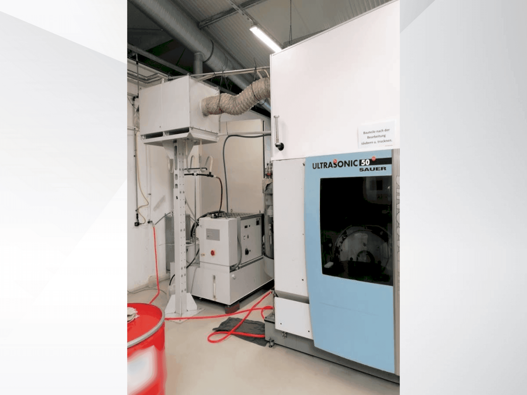 Vista Frontal da DMG Sauer Ultra sonic 50 máquina