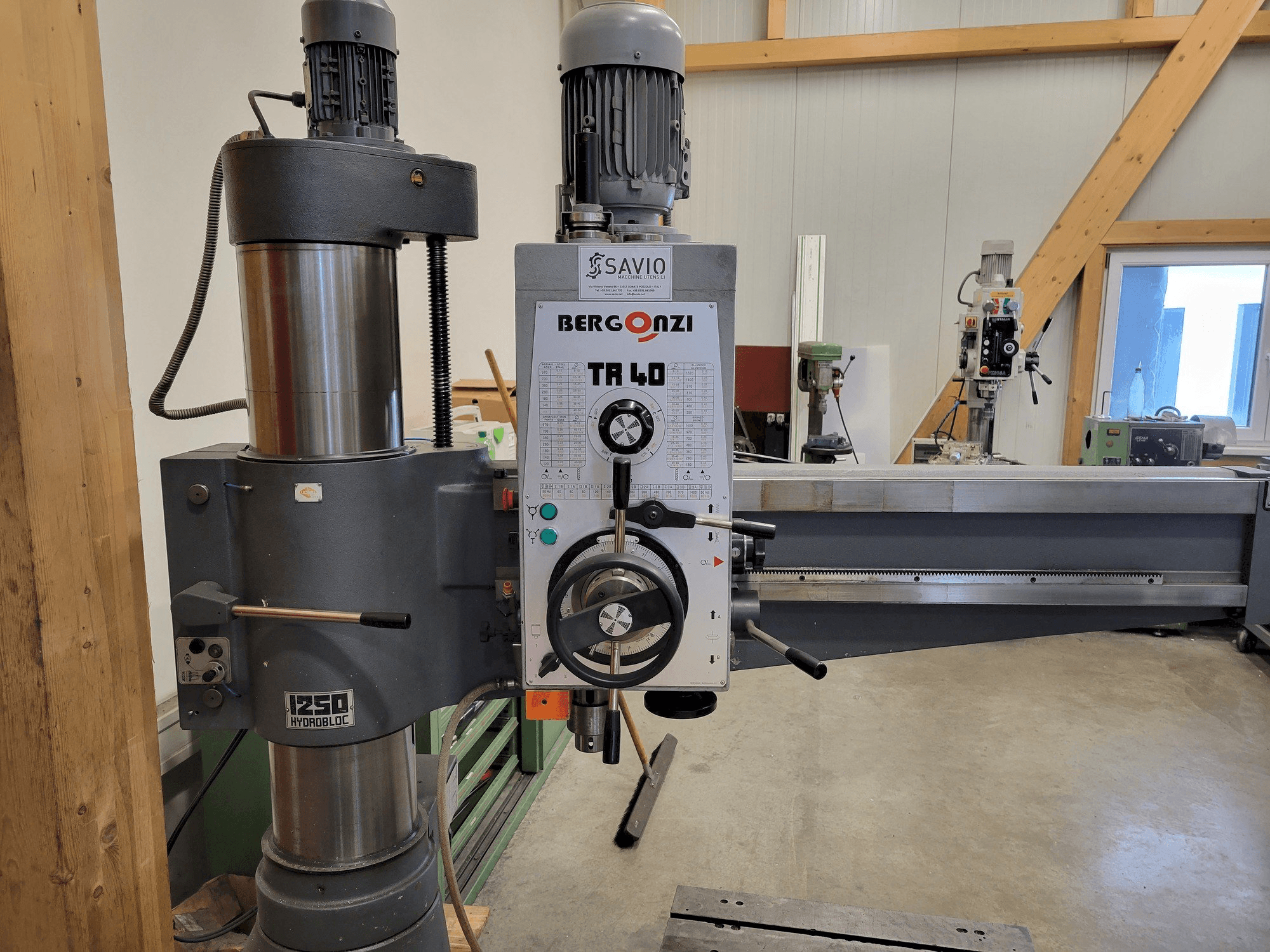 Vista Frontal da BERGONZI TR40/1250H máquina