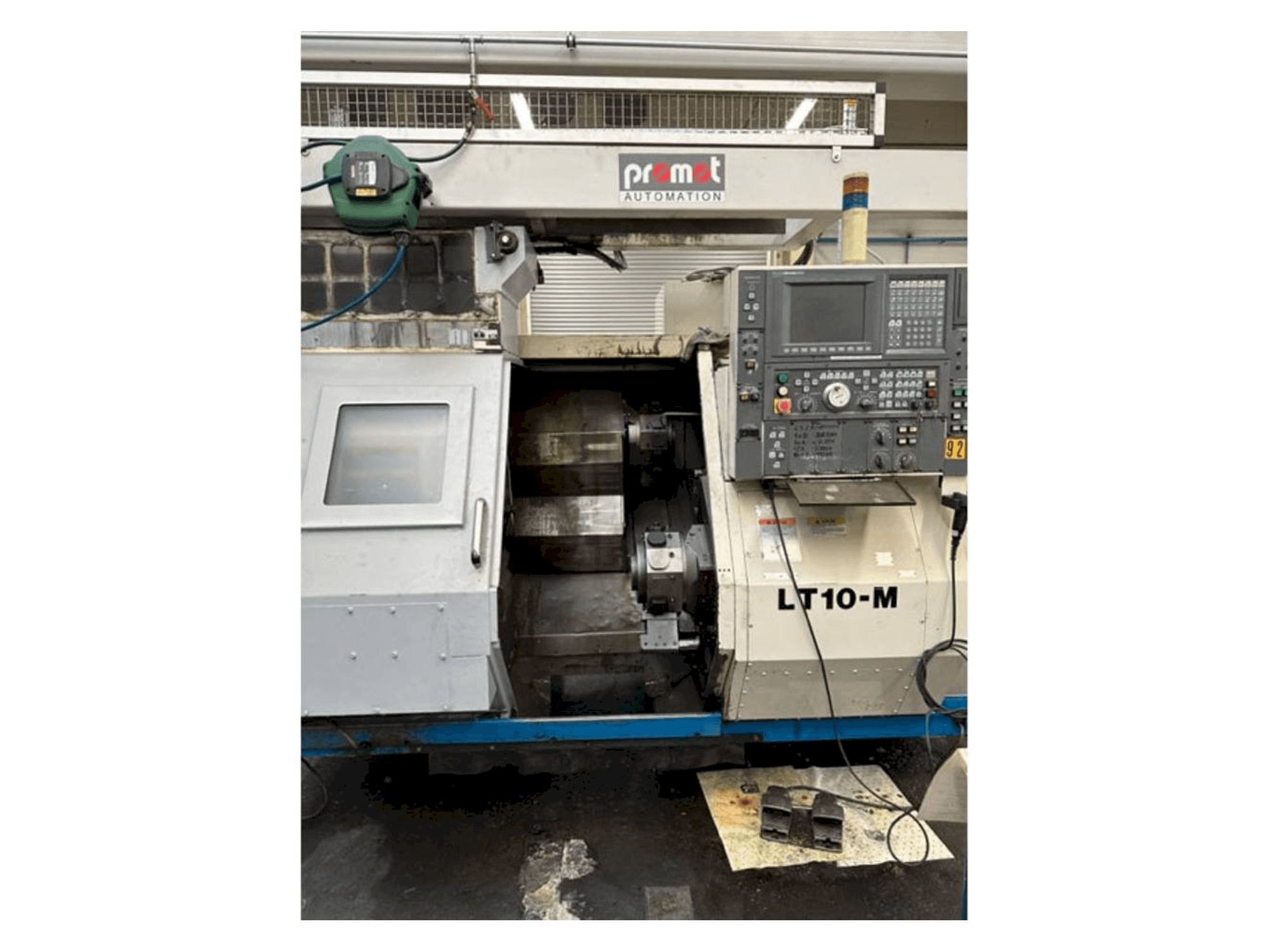 Vista Frontal da Okuma LT10 máquina