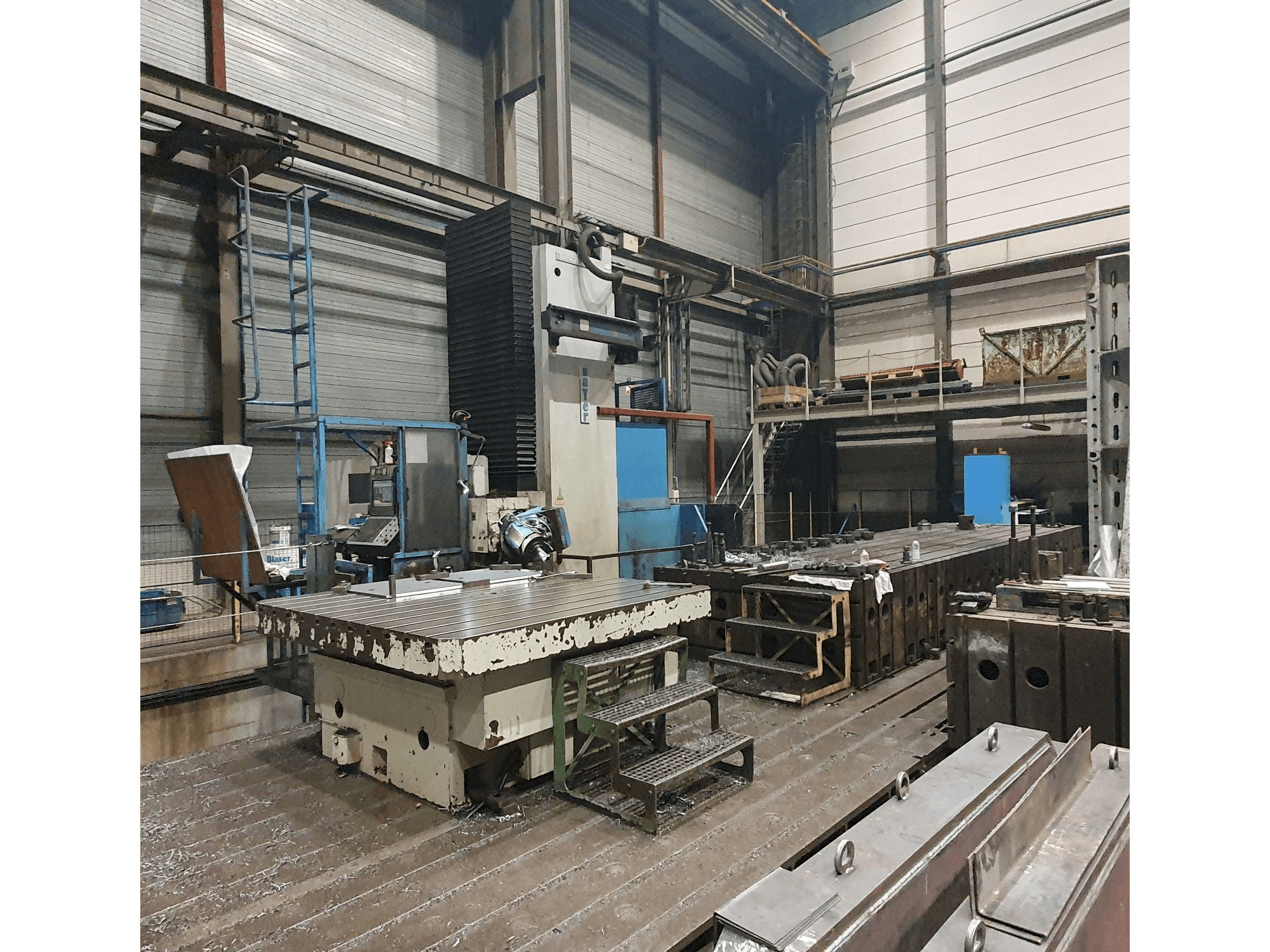 Vista Frontal da Zayer 30-KCU-12000 máquina