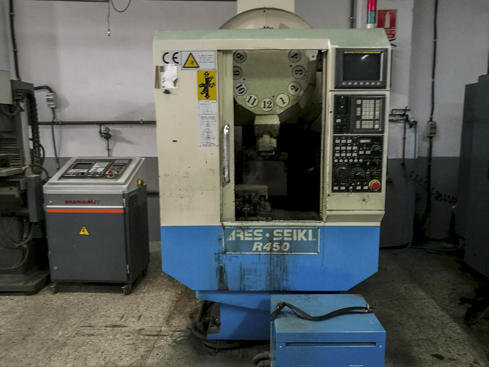 Vista Frontal da ARES R-450 máquina