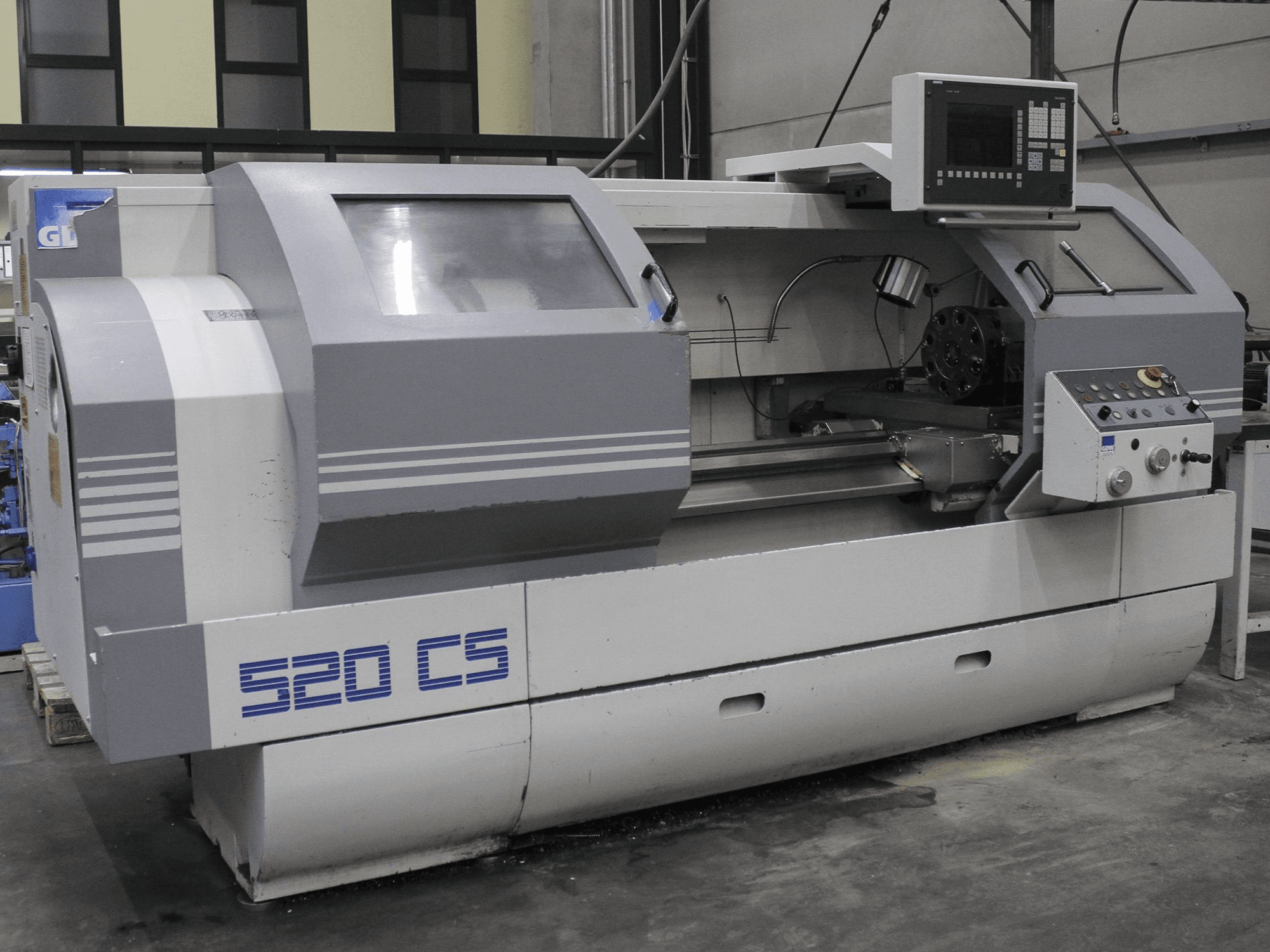 Vista Frontal da GDW 520CS máquina