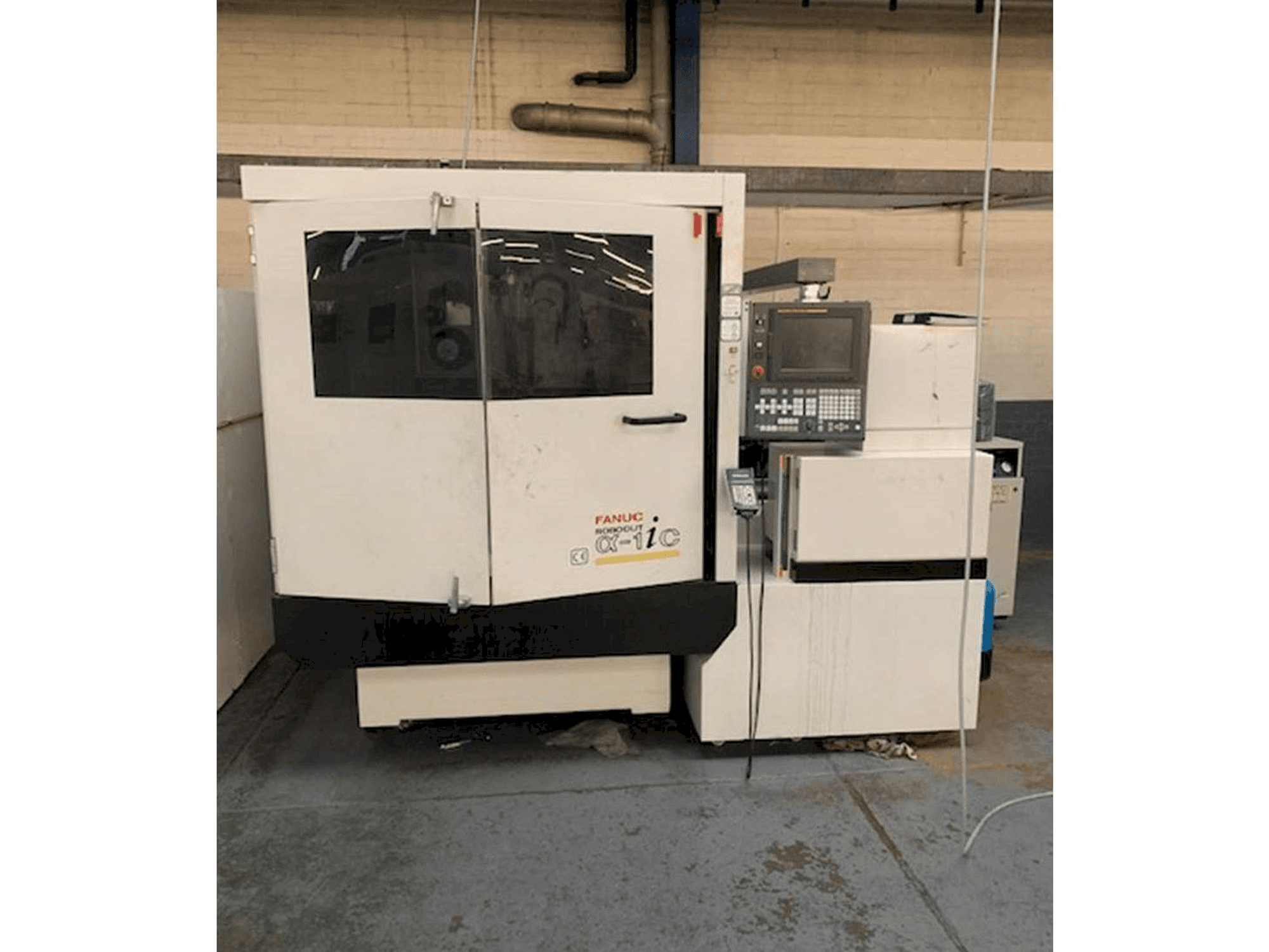 Vista Frontal da FANUC ROBOCUT Alpha -1iC S Axis máquina