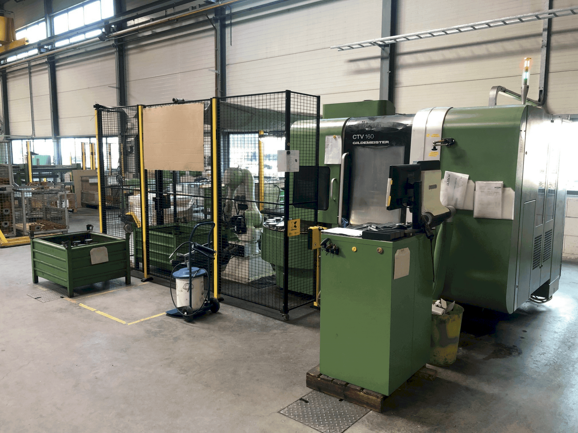 Vista Frontal da DMG Gildemeister CTV 160 máquina