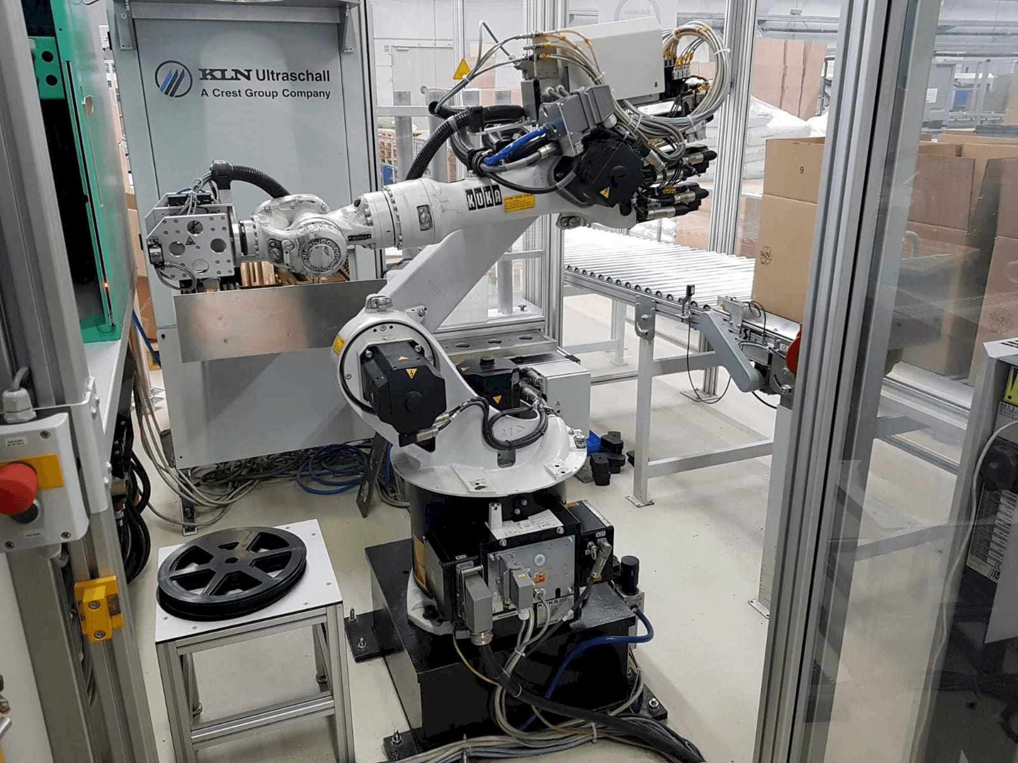 Vista Frontal da KUKA KR 16 máquina