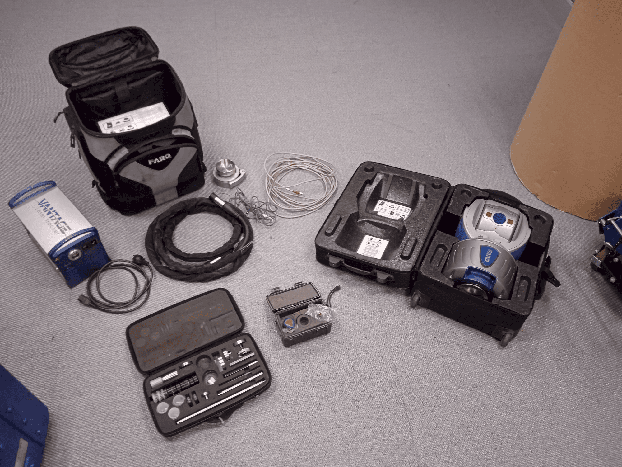 Vista Frontal da Faro Advantage Laser Tracker máquina