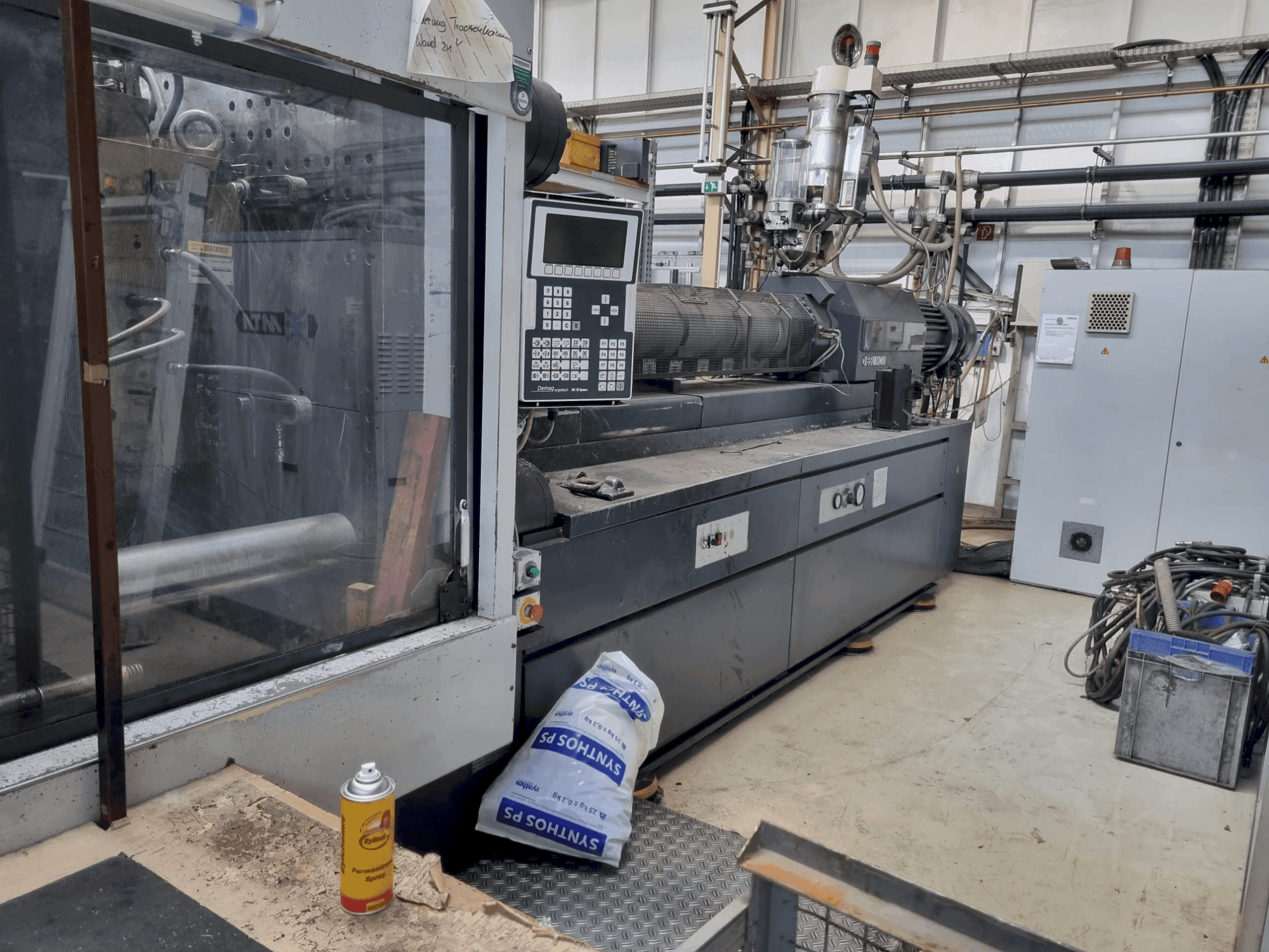 Vista Frontal da DEMAG Ergotech 10000-8000 máquina