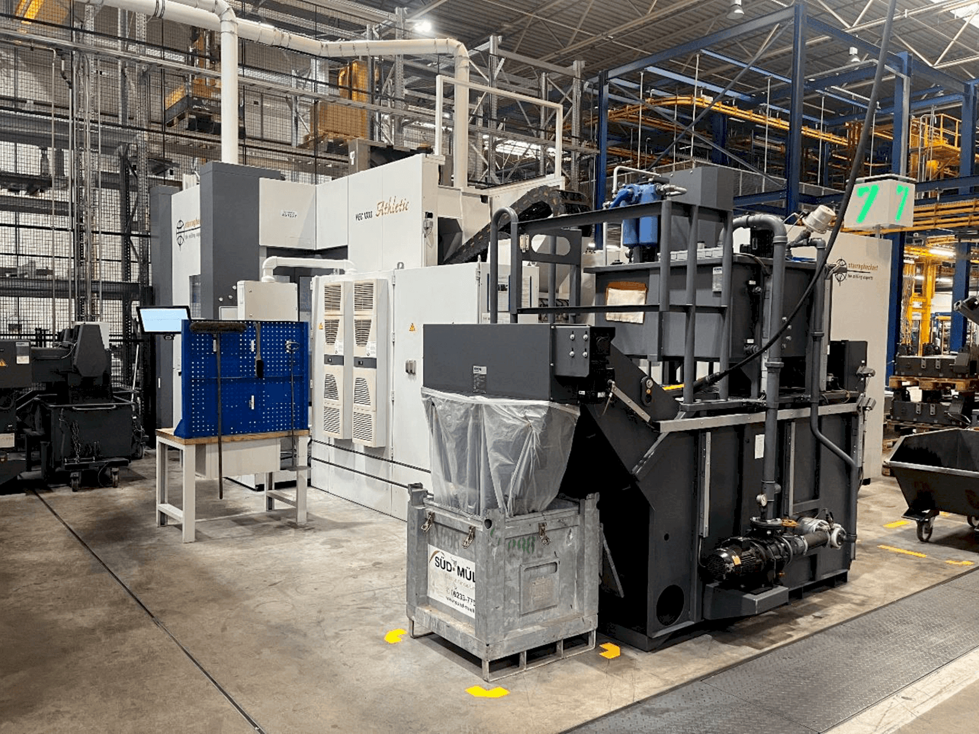 Vista Lateral Direita da Heckert HEC 1000 máquina