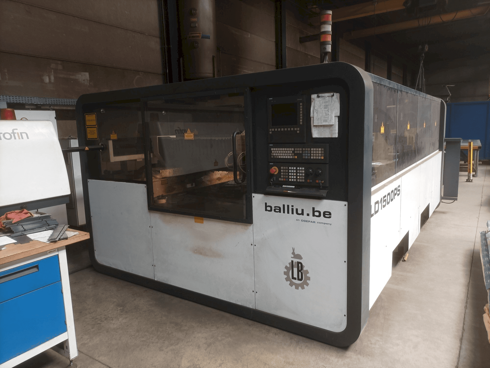 Vista Frontal da Balliu LD 1500 PS máquina