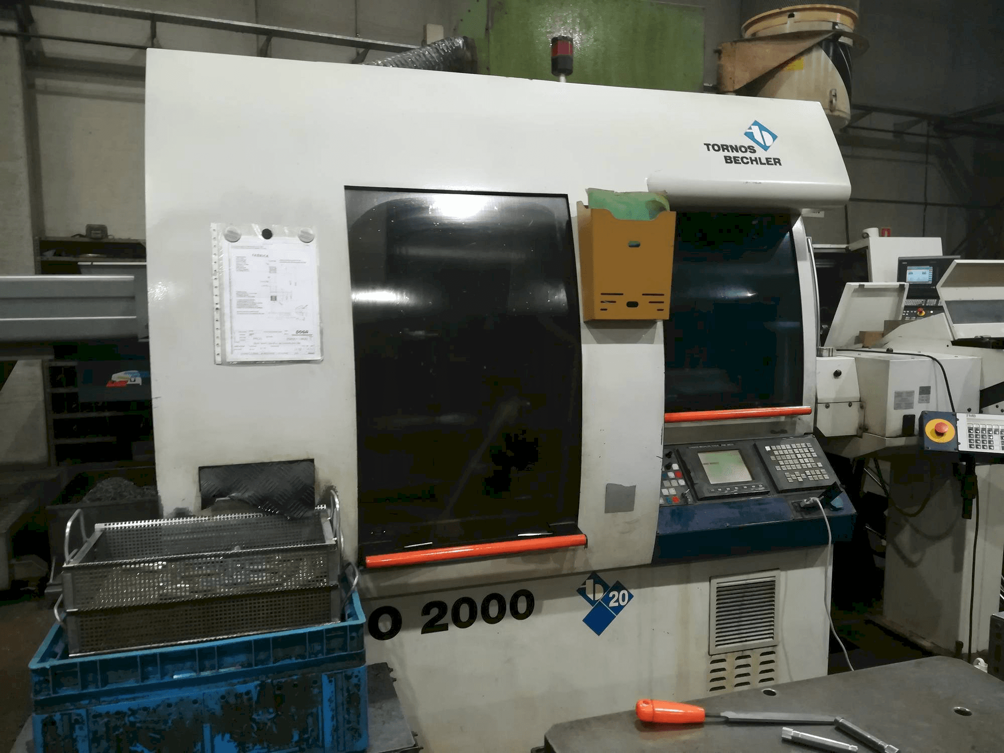 Vista Frontal da Tornos-Bechler Deco 20 máquina