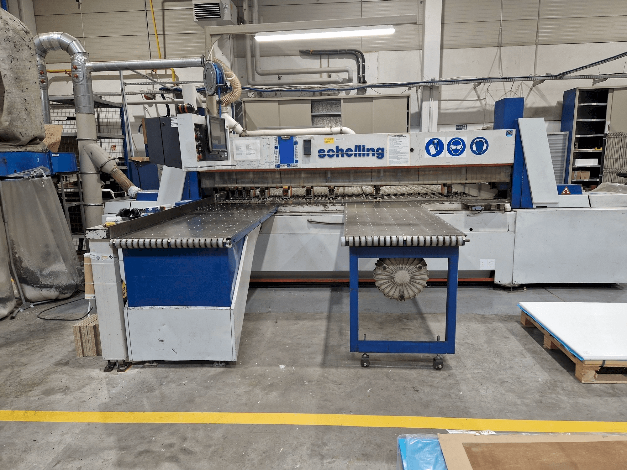Vista Frontal da SCHELLING FWM-330 máquina
