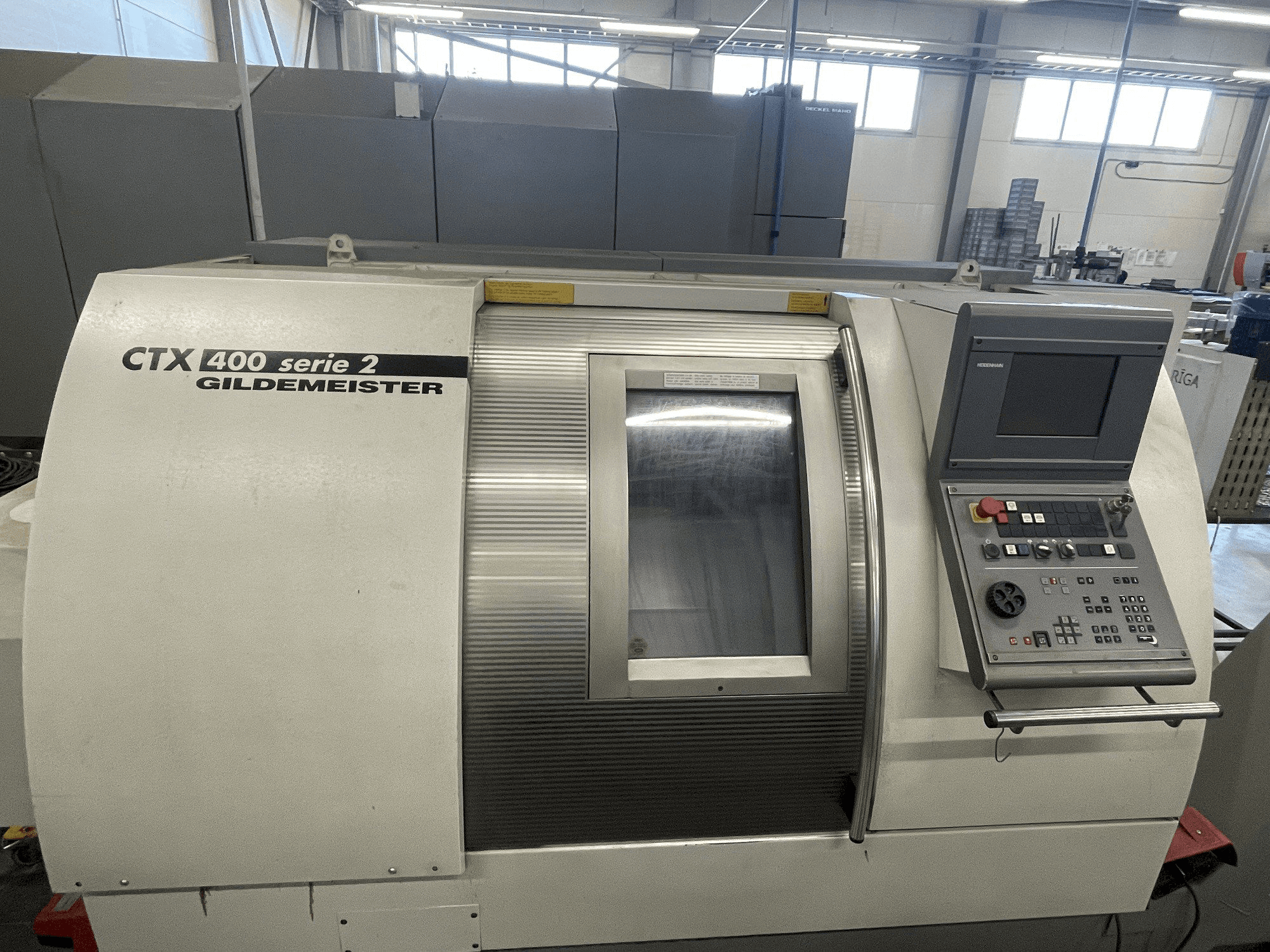 Vista Frontal da Gildemeister CTX 400 S2 máquina