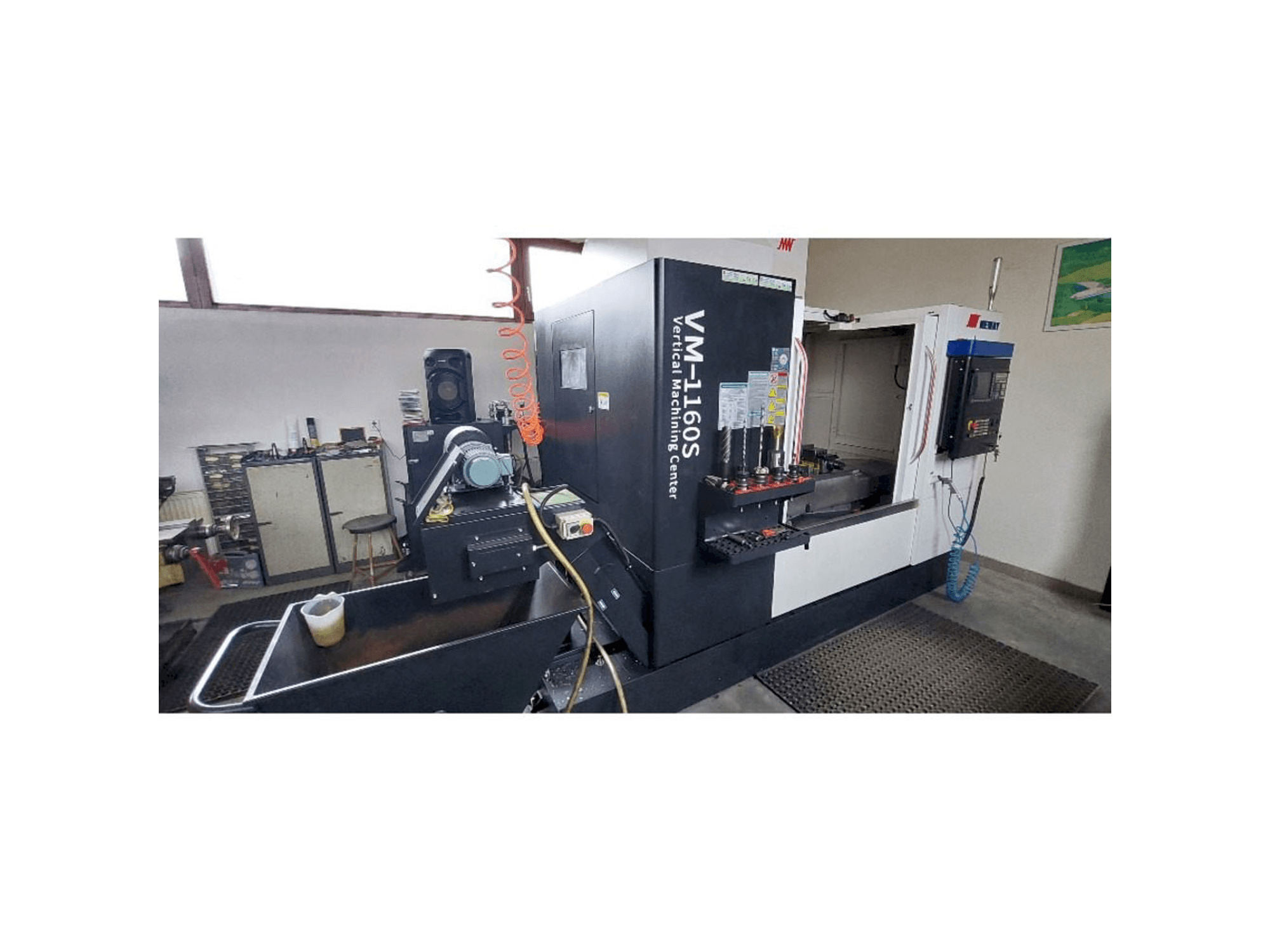 Vista Frontal da Neway VM 1160 máquina