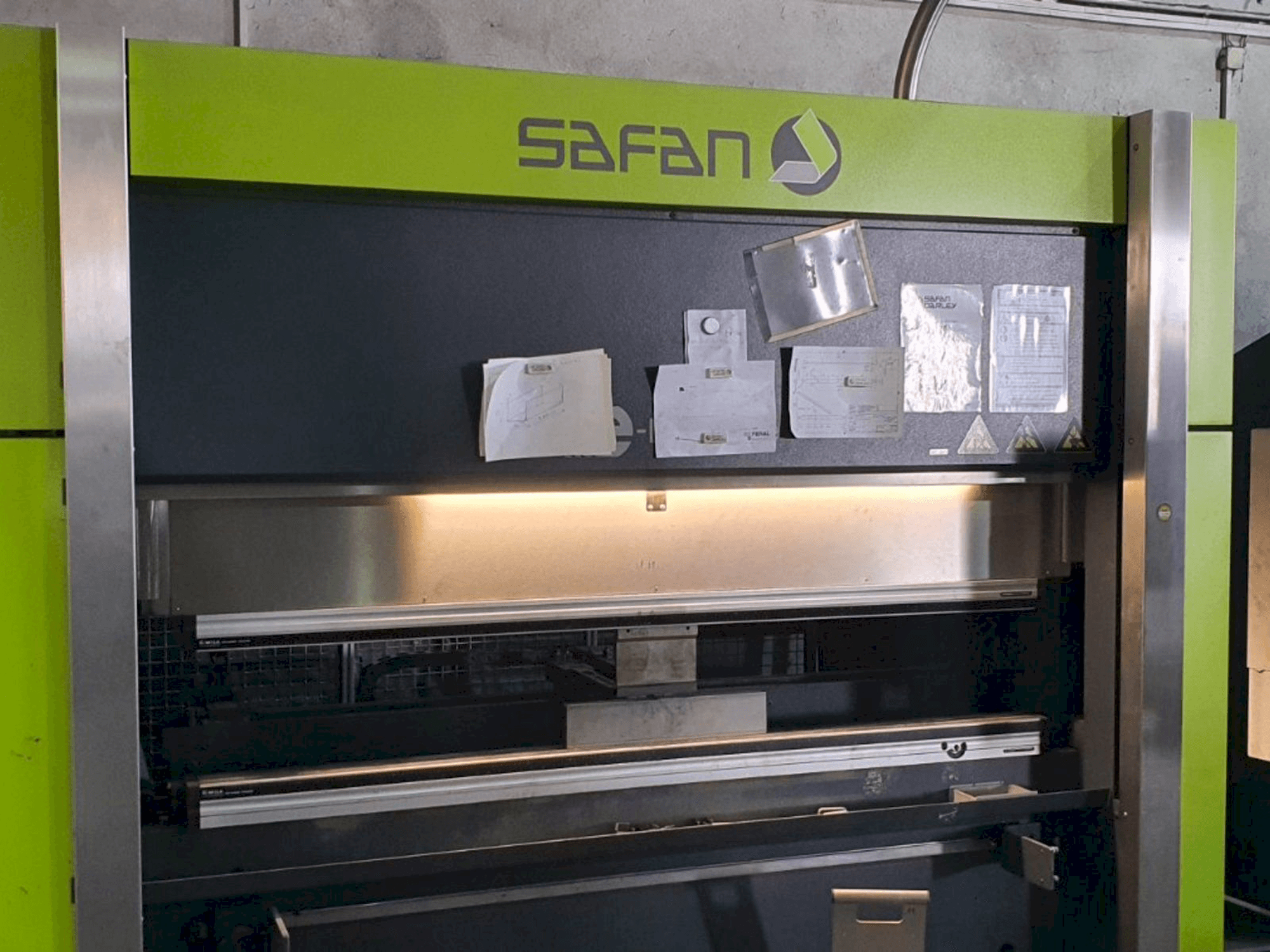Vista Frontal da Safan E-brake 50-2050 máquina