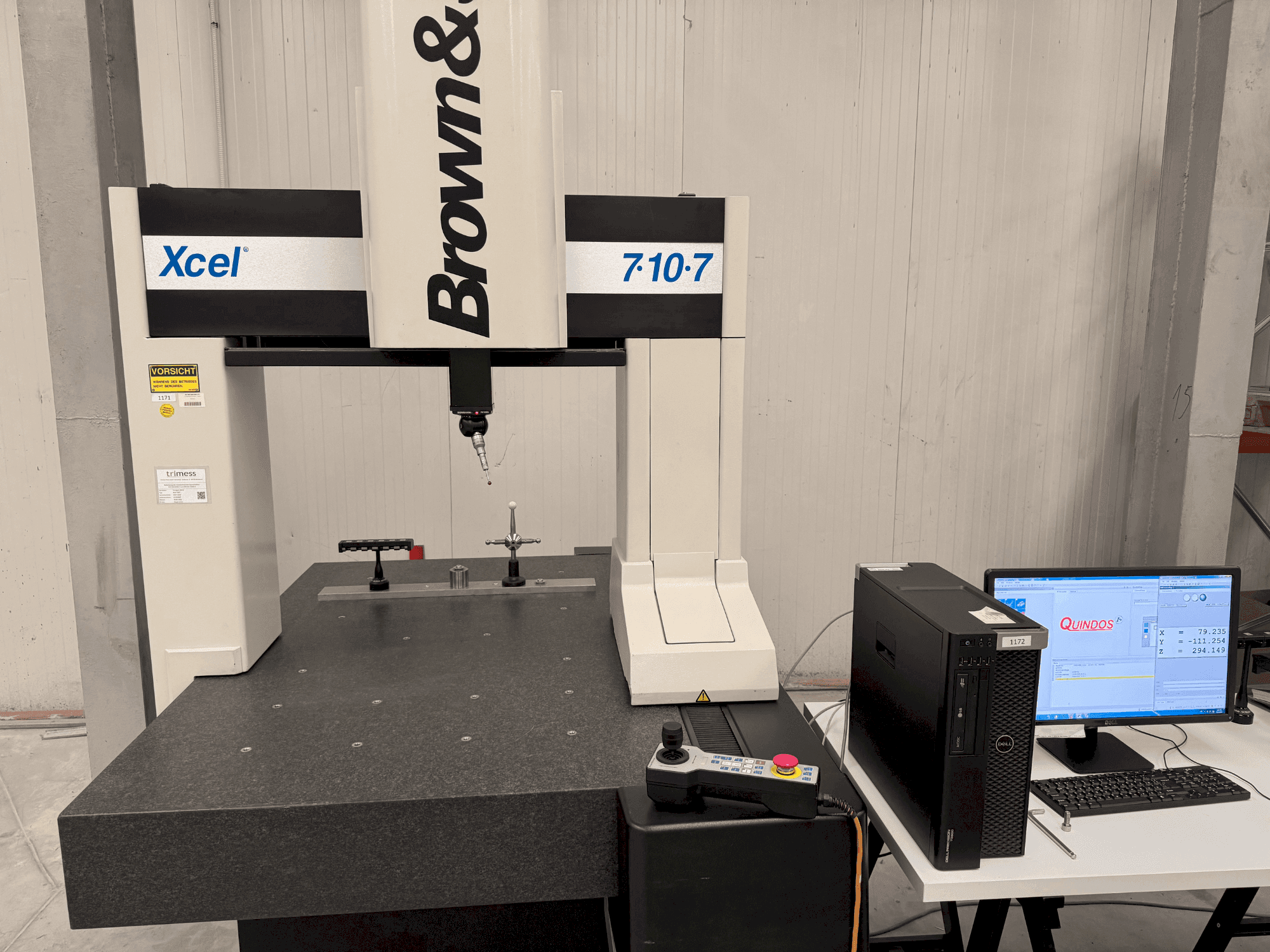 Vista Frontal da BROWN & SHARPE XCEL 7107 máquina