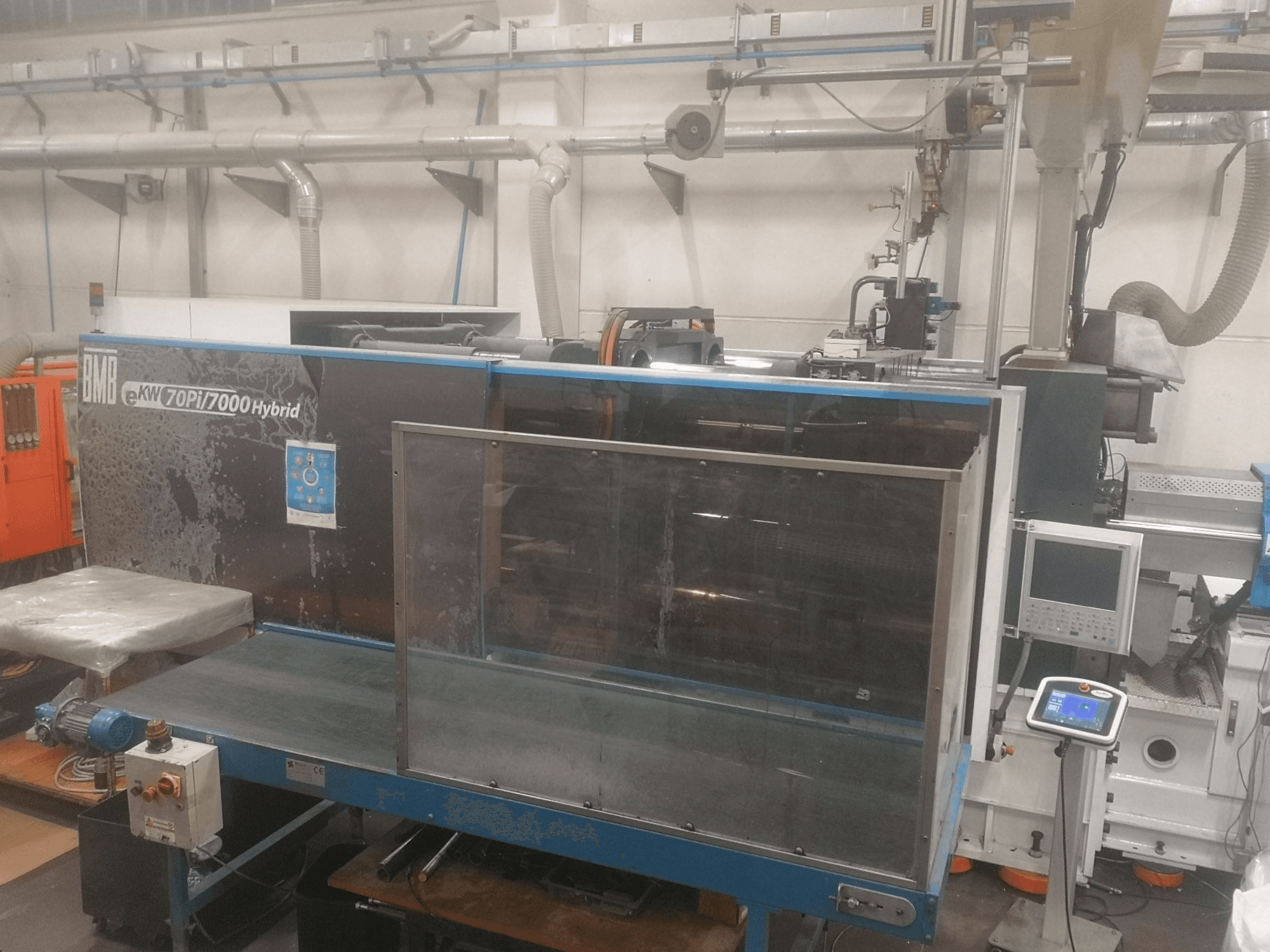 Vista Frontal da BMB Ekw 70pi Hybrid máquina