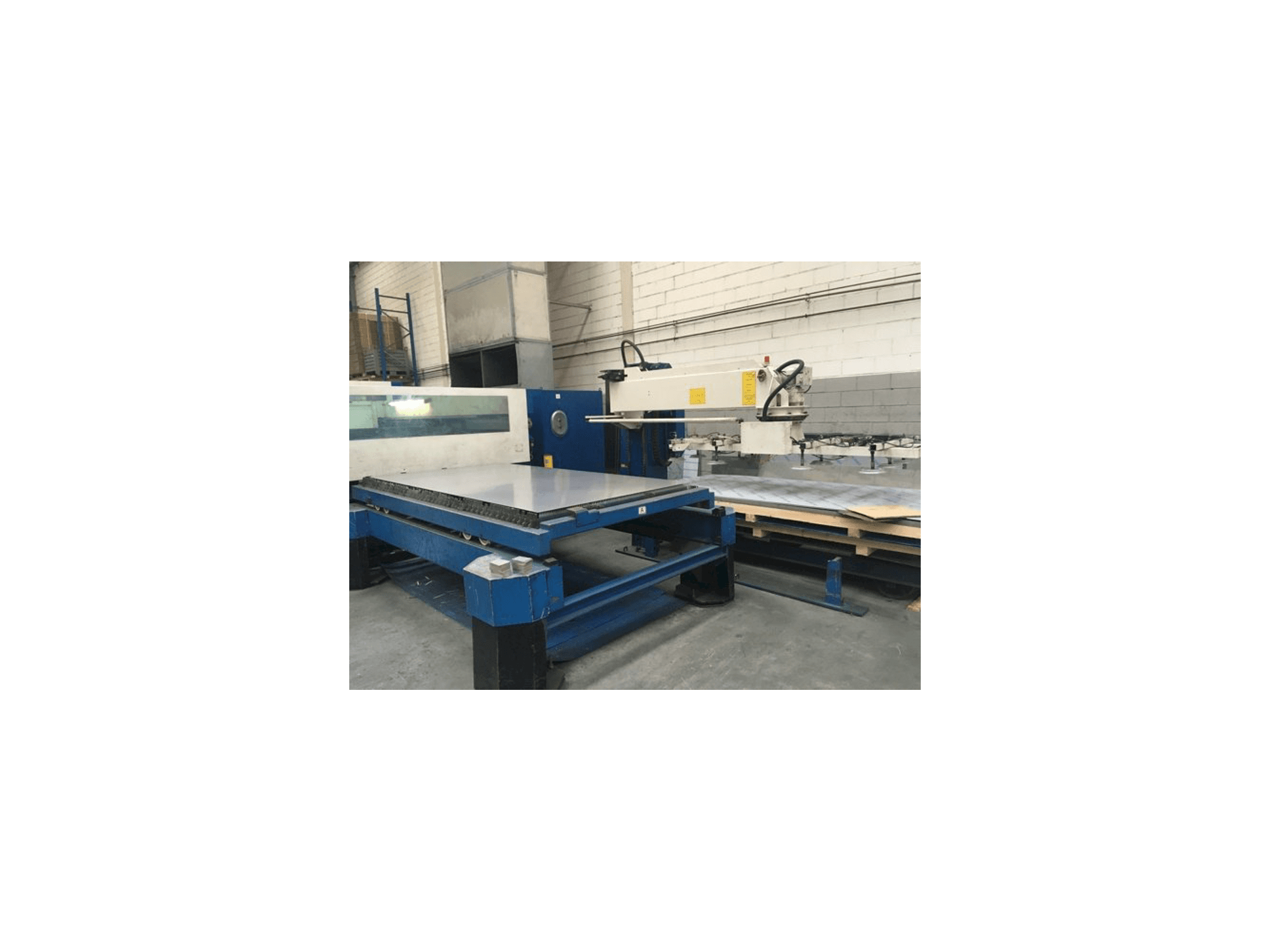 Vista Frontal da Trumpf Trumatic L3050 máquina