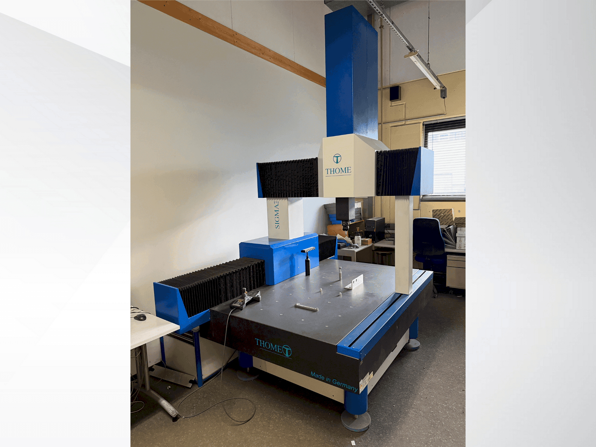 Vista Frontal da THOME Prazision 3D Sigma máquina