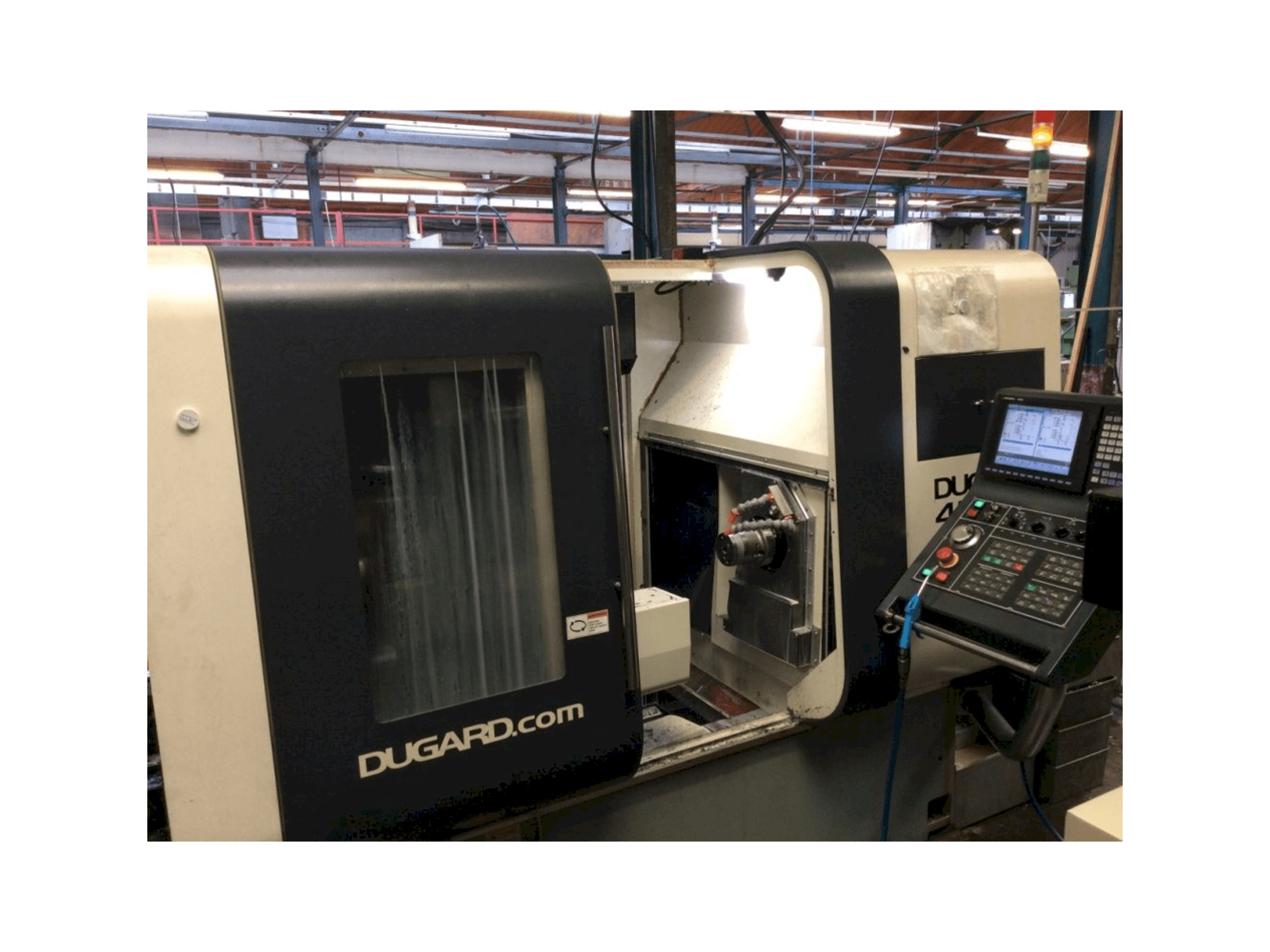 Vista Frontal da Dugard 42 TT máquina