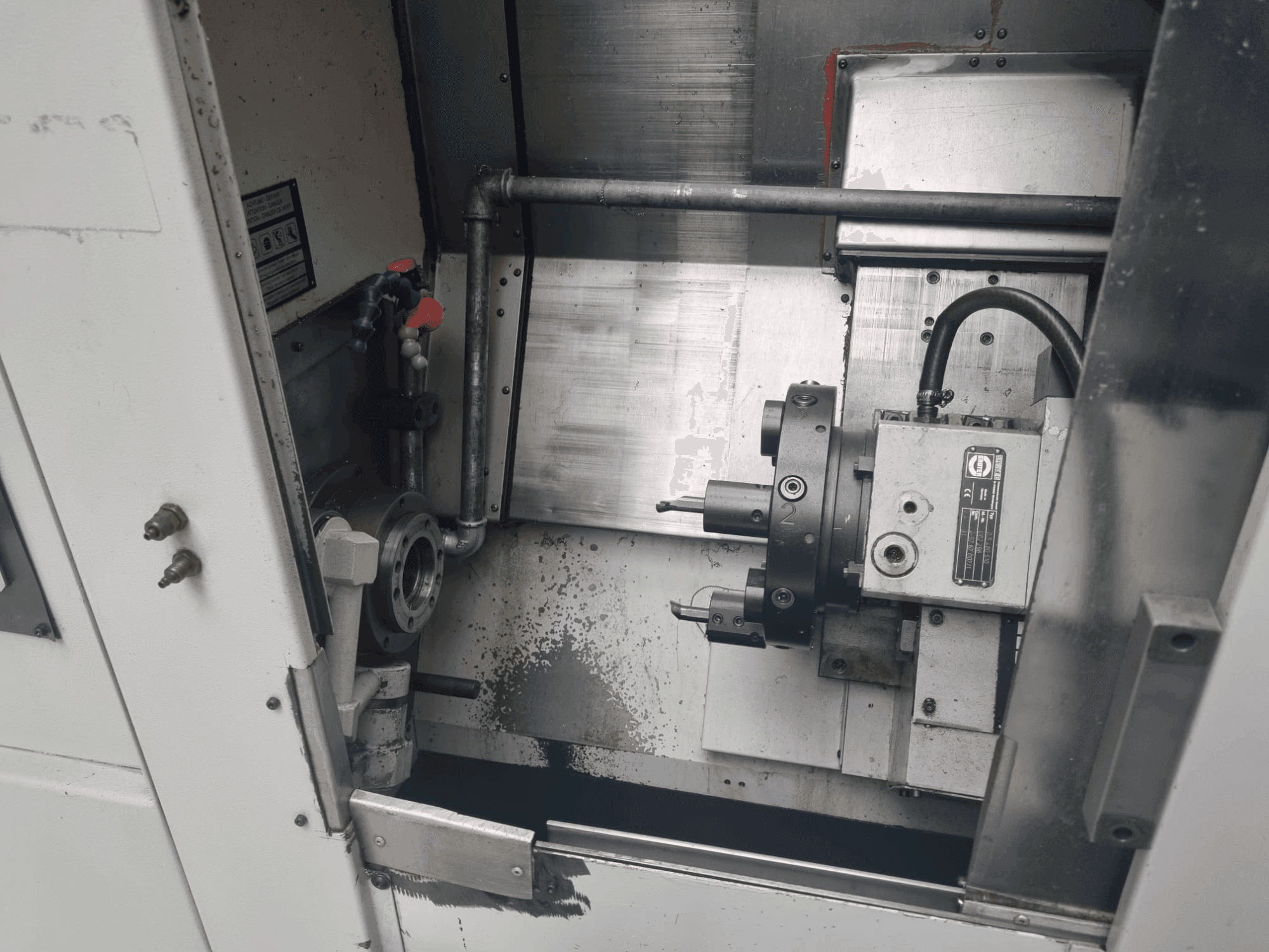 Vista Frontal da SPINNER TC-32MC máquina