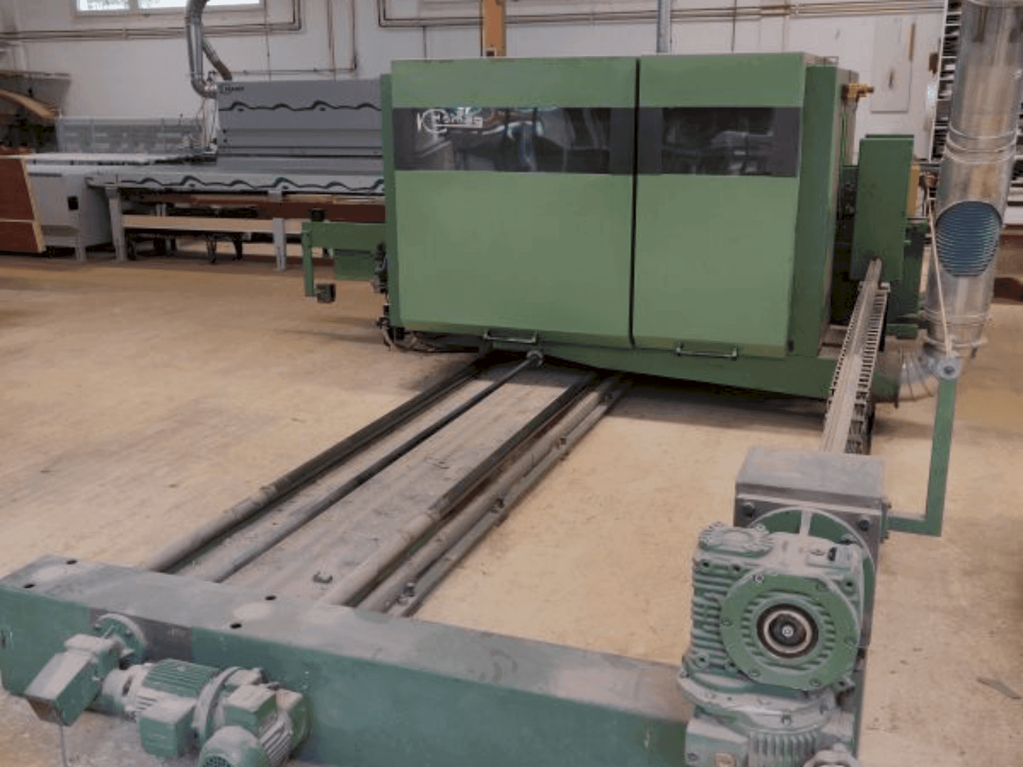 Vista Frontal da HOMAG WEINMANN FLO 23 máquina