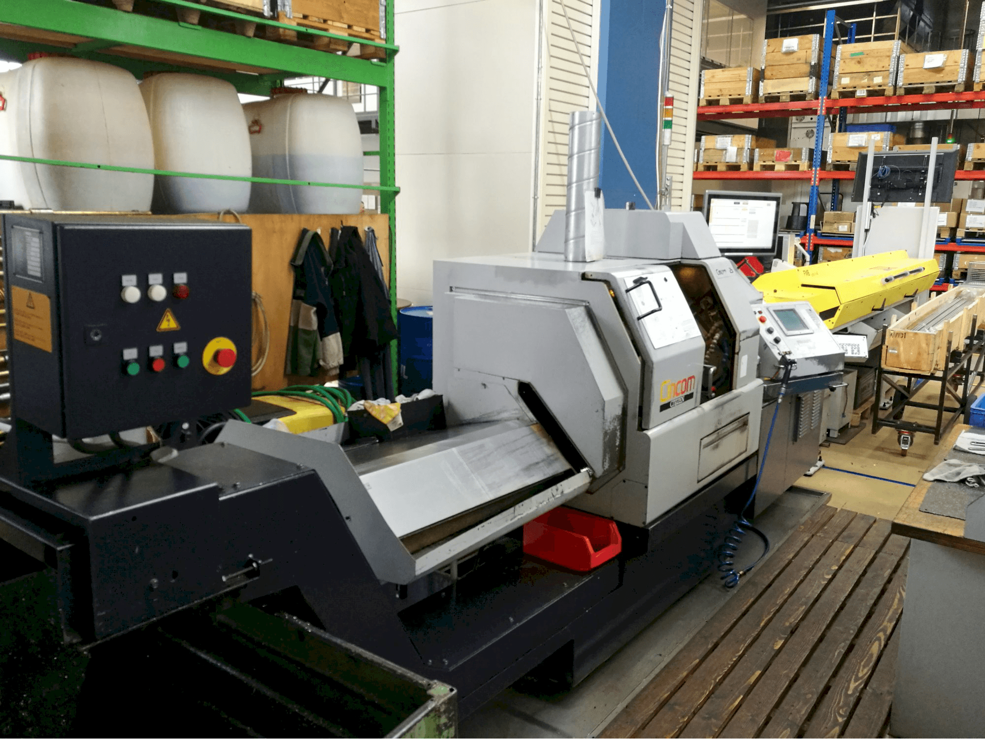 Vista Esquerda da CITIZEN Cincom L25 máquina