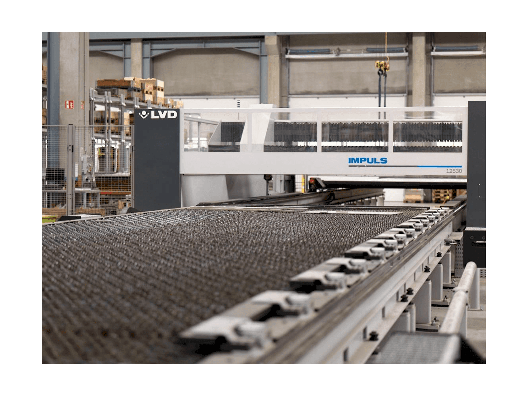 Vista Frontal da LVD Impuls 12530 máquina